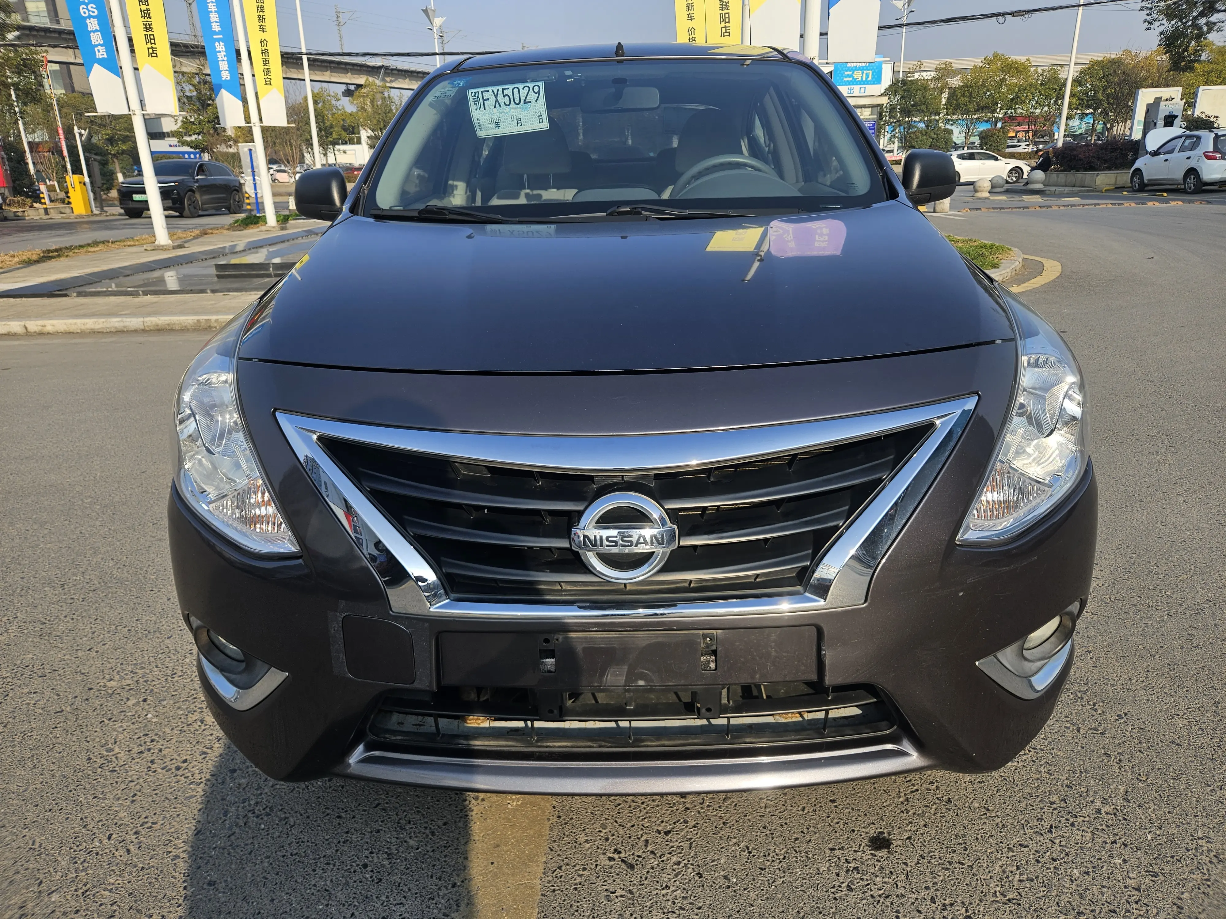 Nissan Sunlight  из Китая