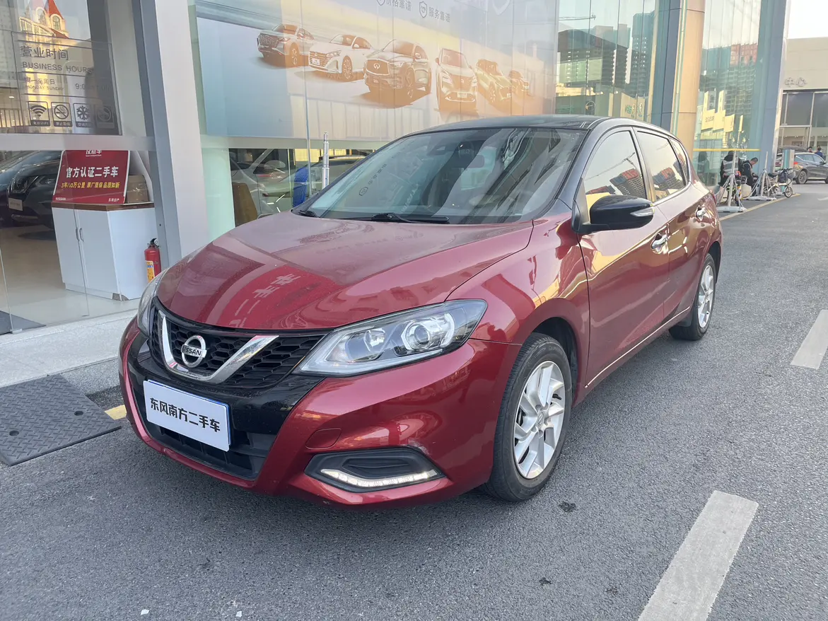 Nissan Tiida  из Китая