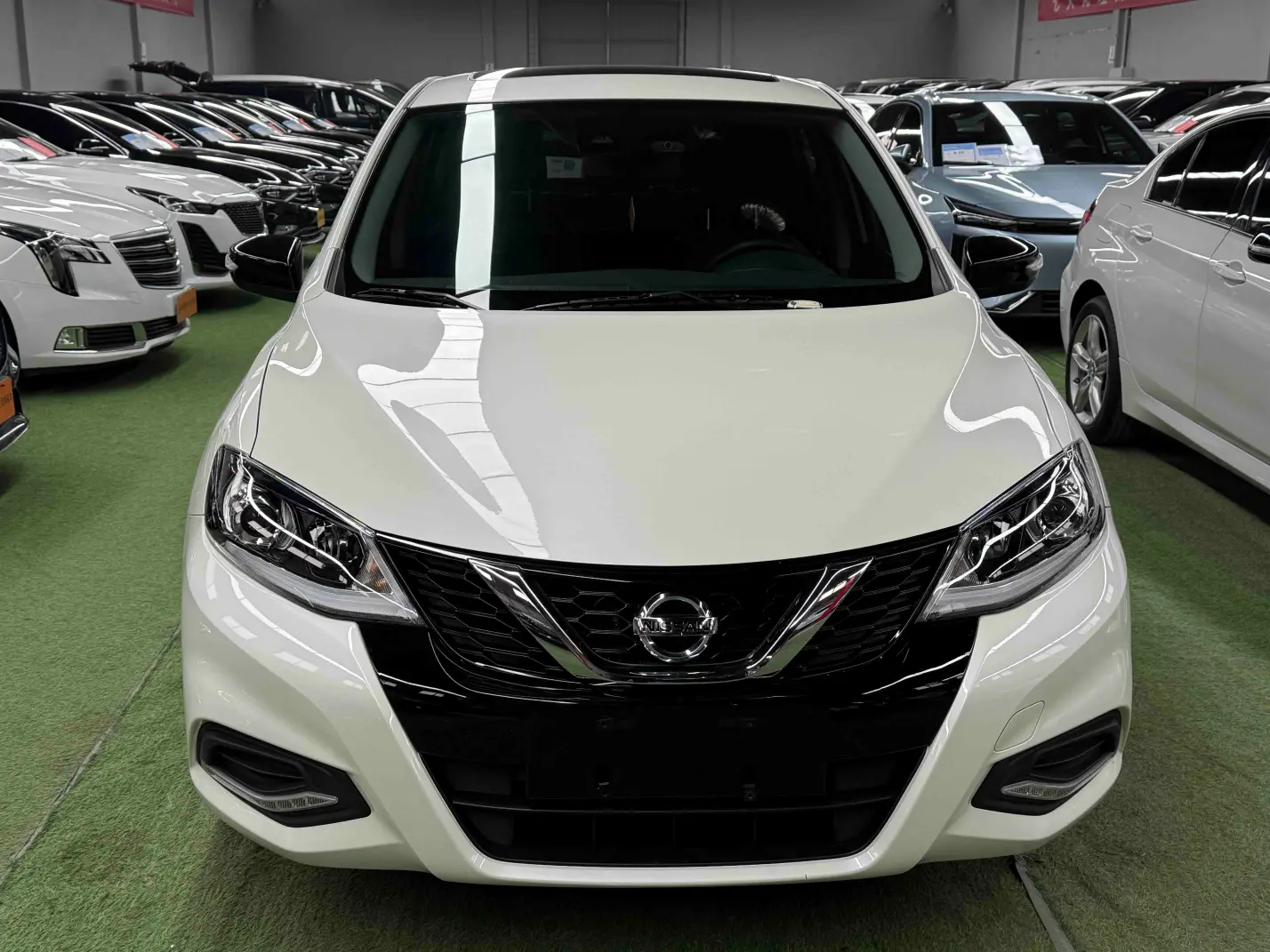 Nissan Tiida  из Китая