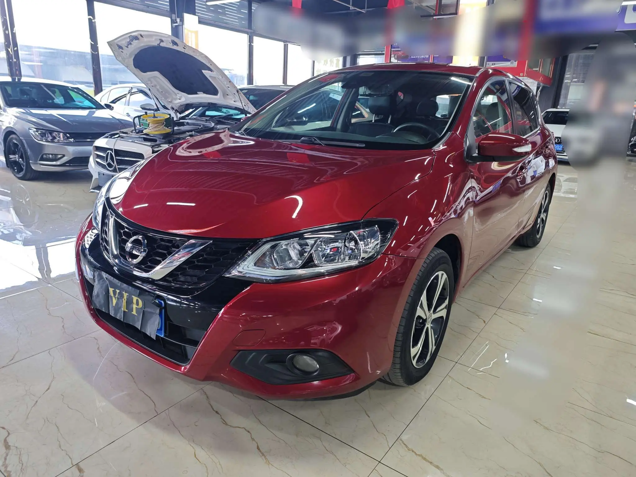 Nissan Tiida  из Китая