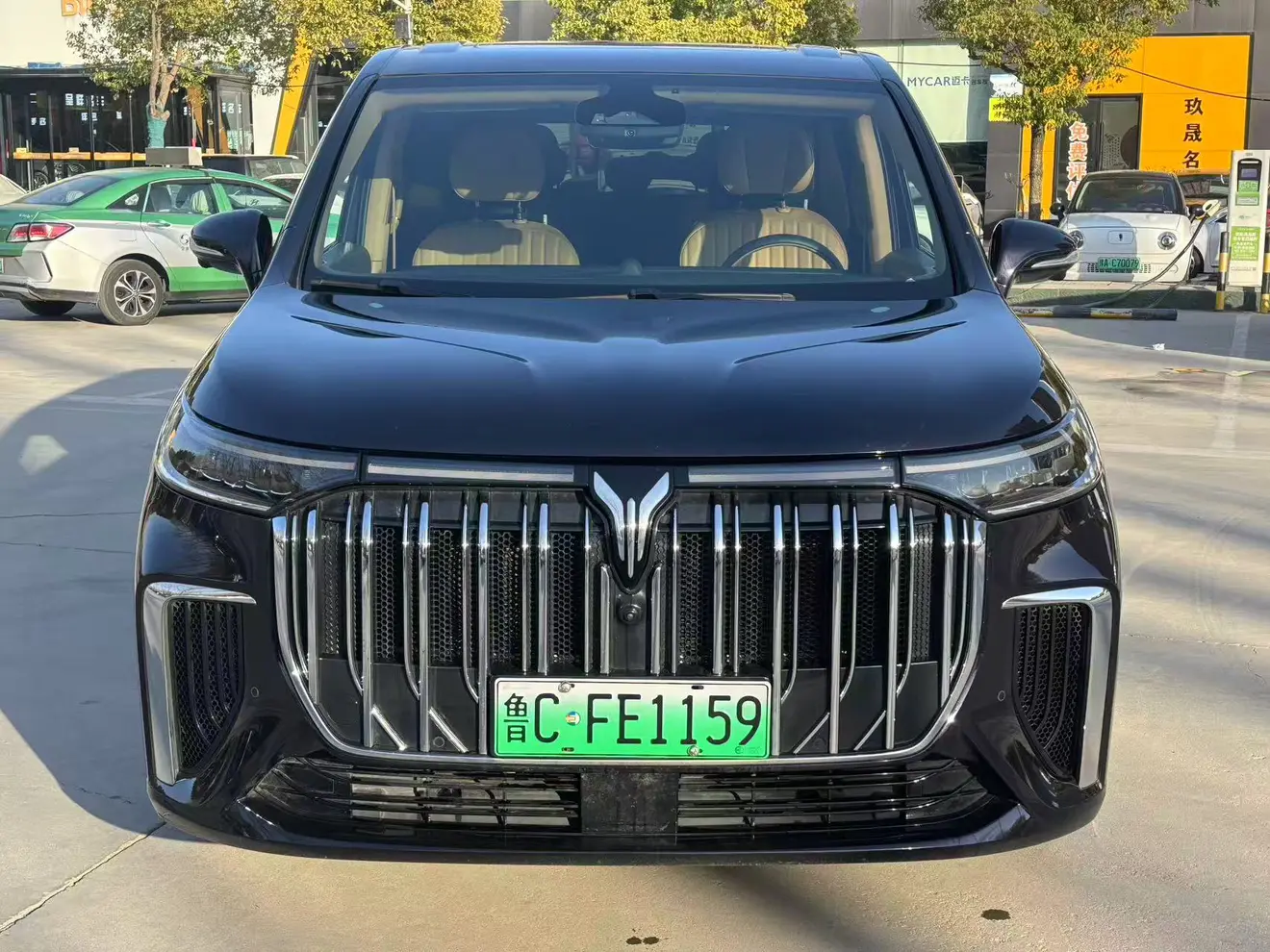 Voyah Lantu Dreamer PHEV  из Китая