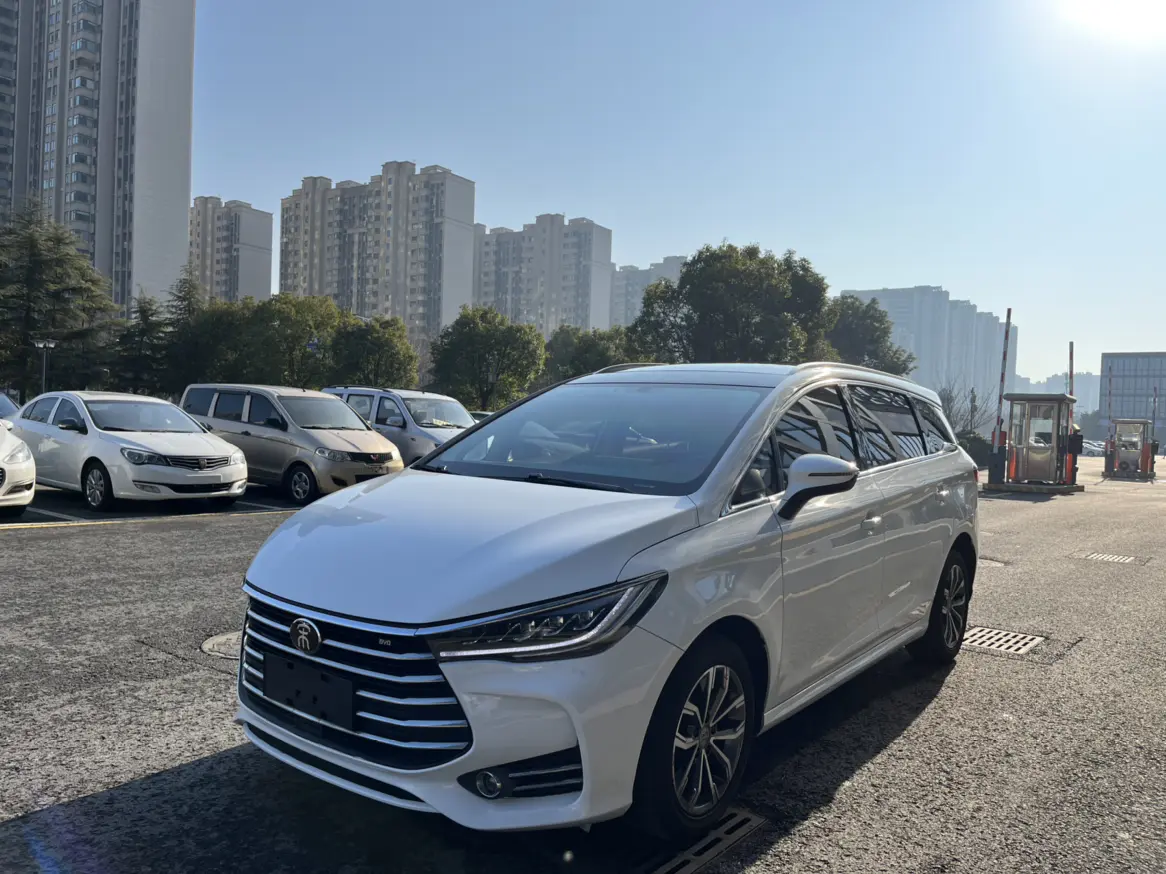 BYD Song MAX  из Китая