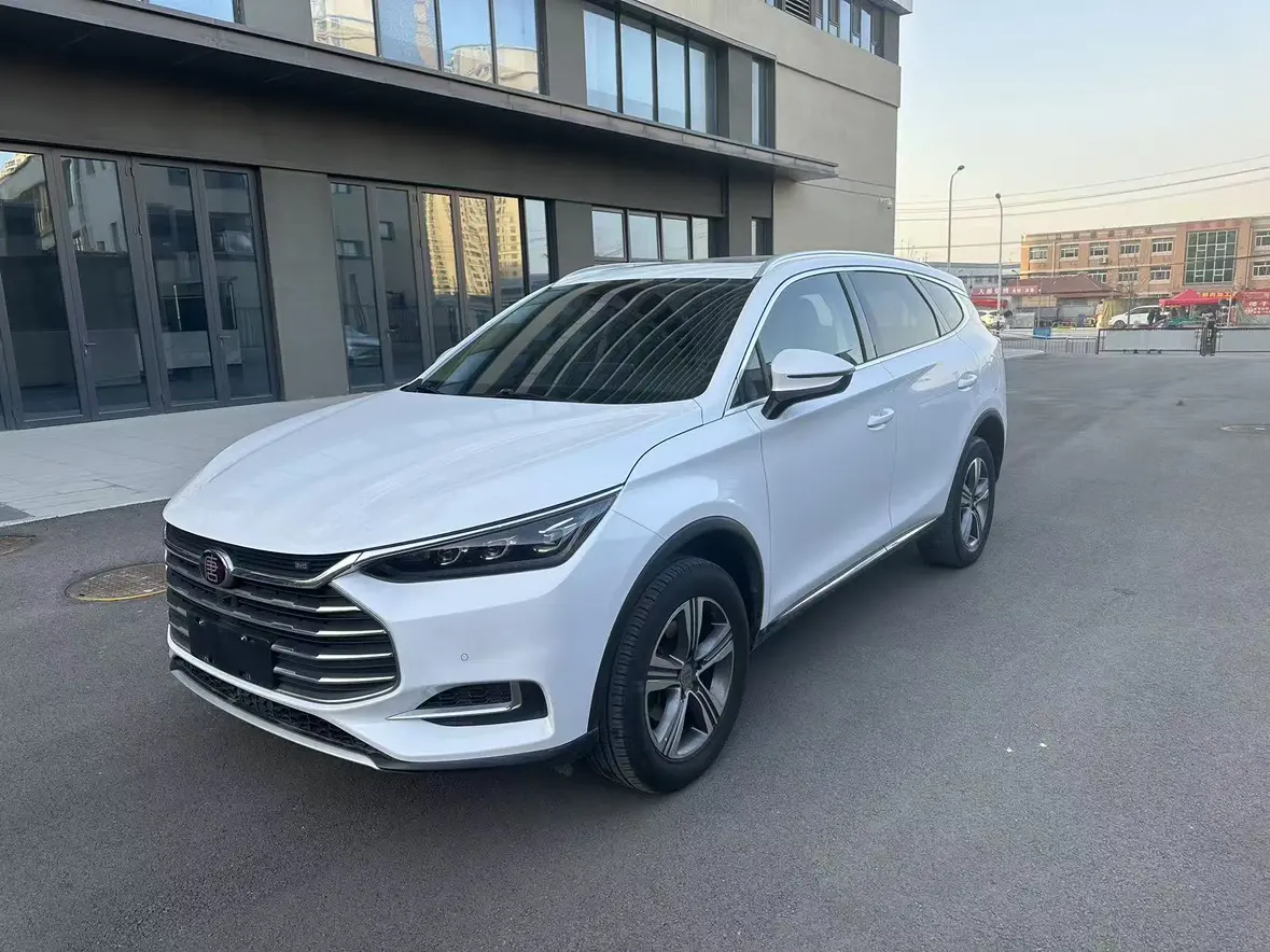 BYD Tang  из Китая