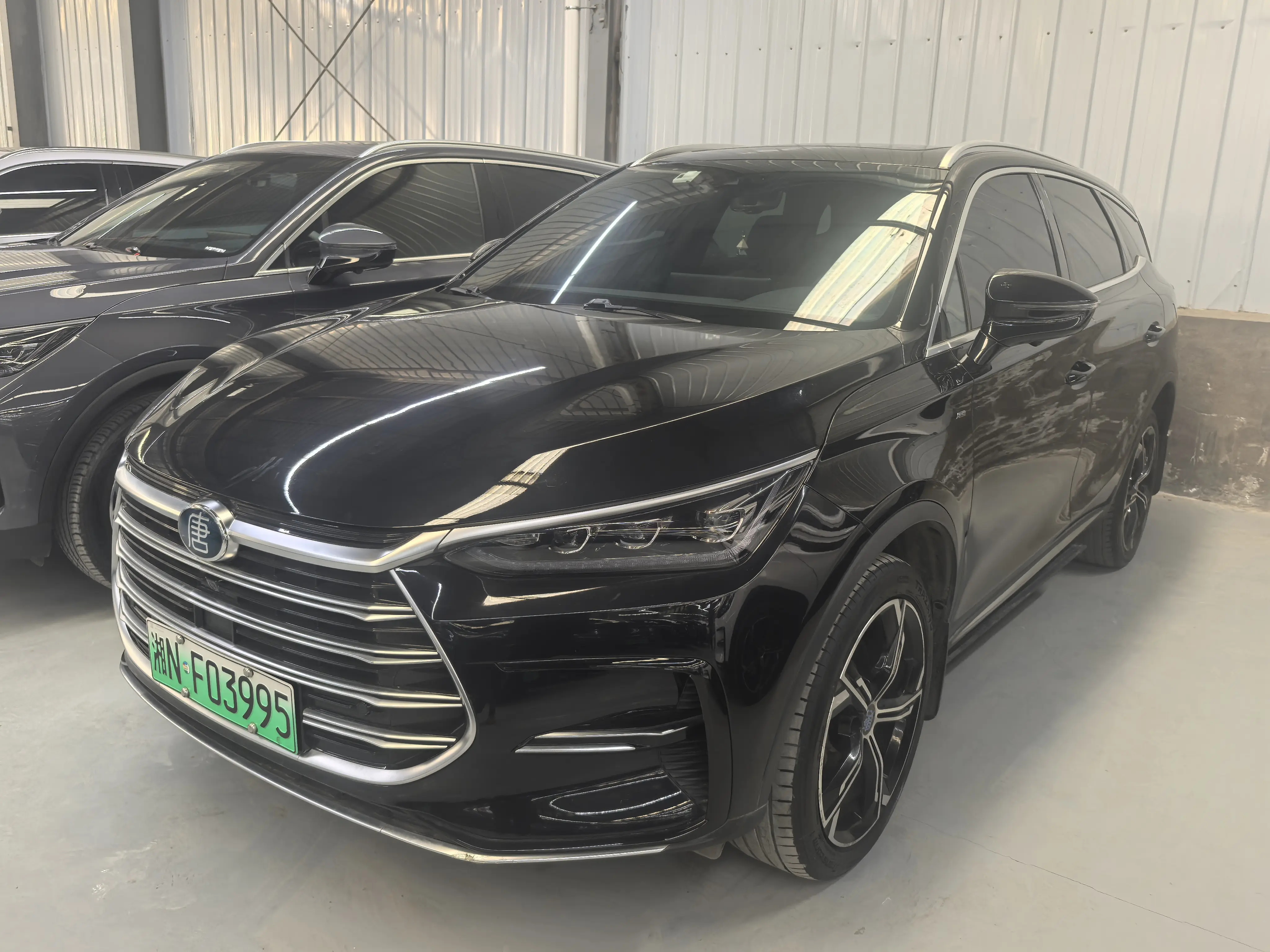BYD Tang DM  из Китая