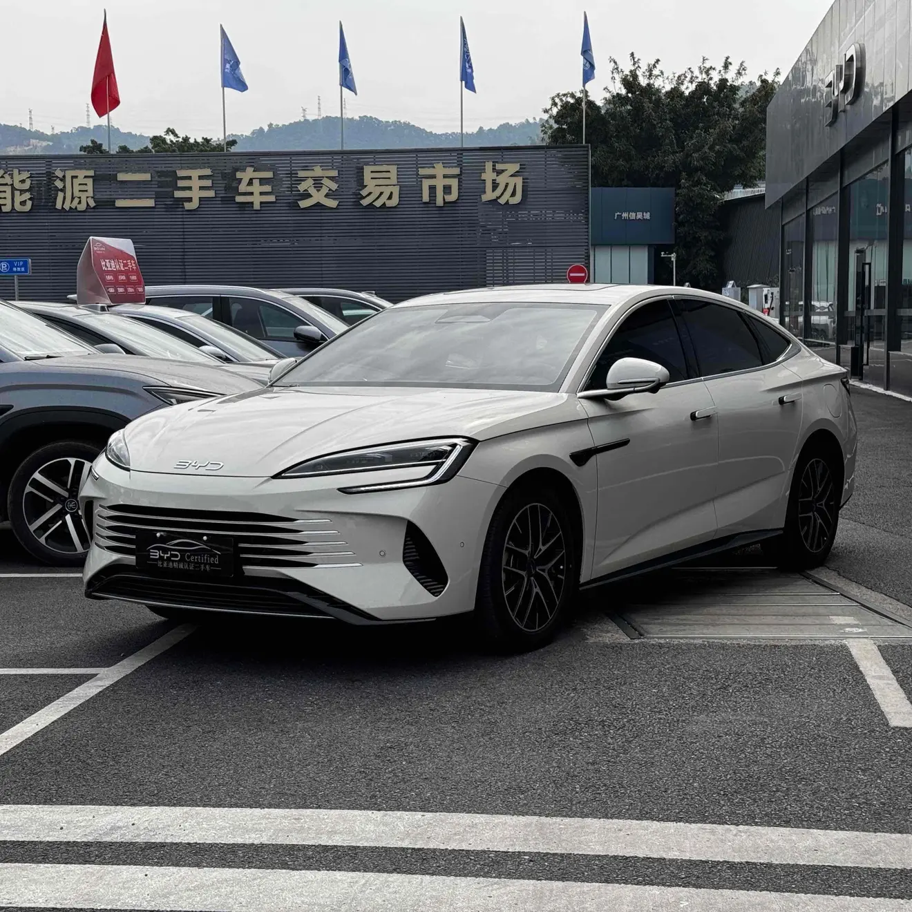 BYD Seal 07DM  из Китая