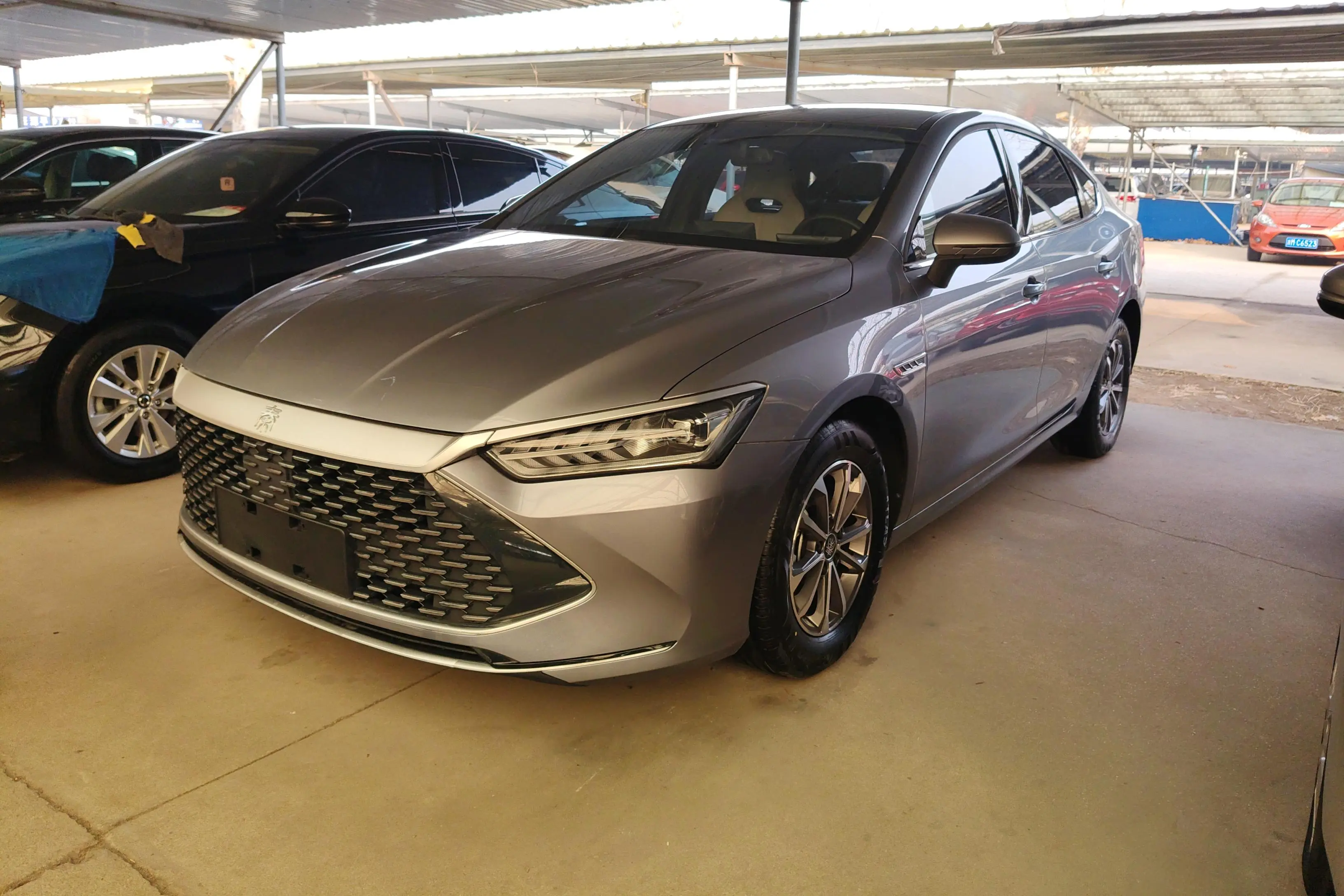 BYD Qin PLUS DM  из Китая