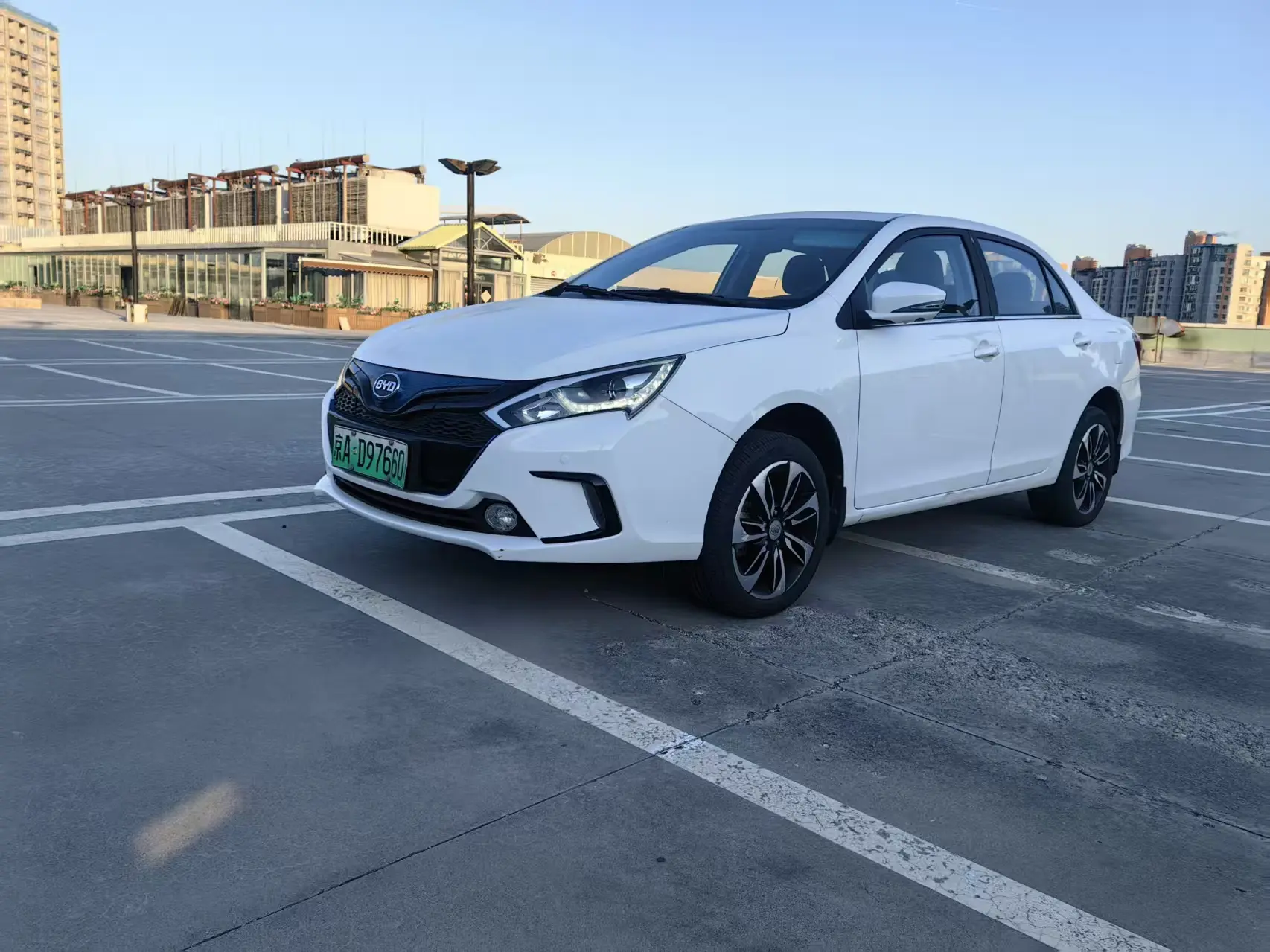 BYD QinEV  из Китая