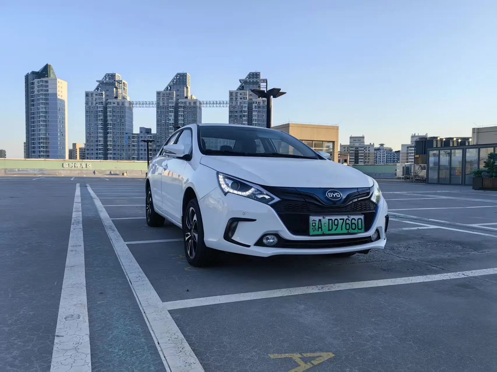 BYD QinEV  из Китая