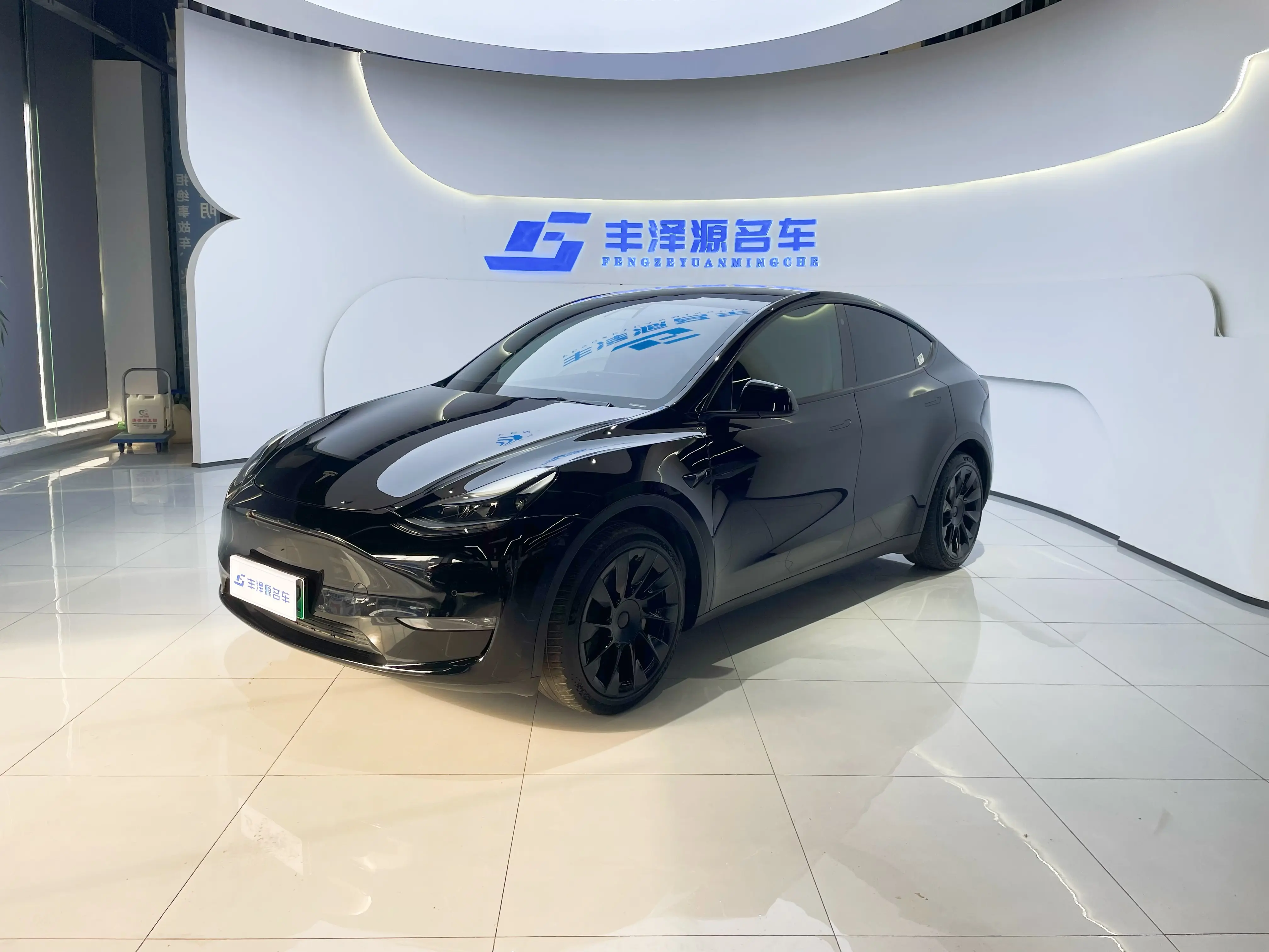 Tesla Model Y  из Китая