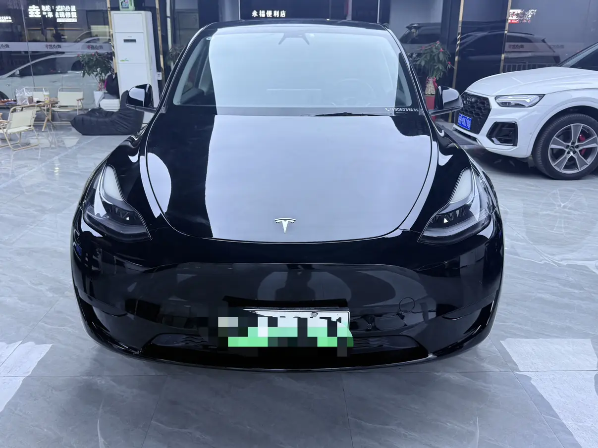 Tesla Model Y  из Китая