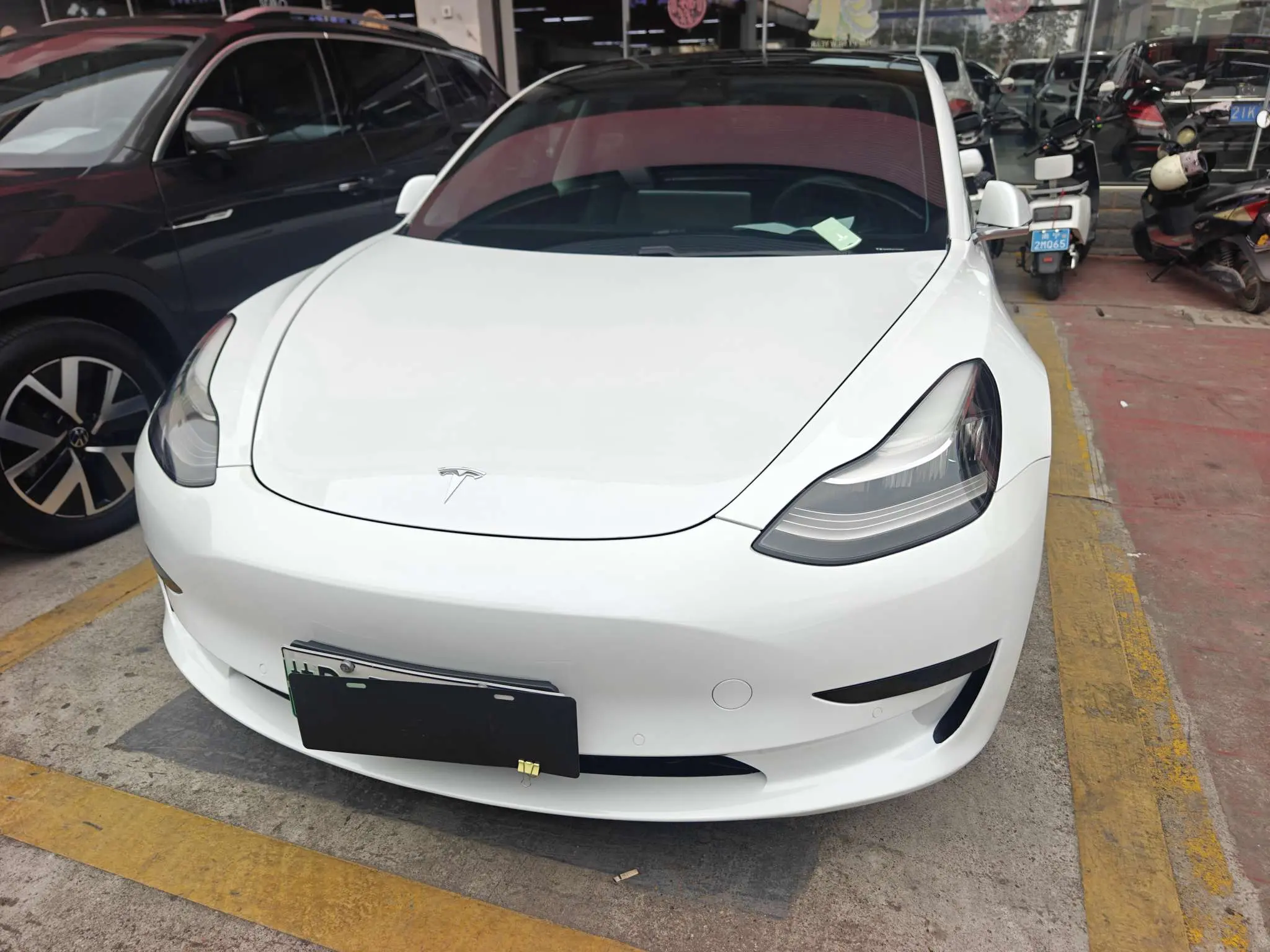 Tesla Model 3  из Китая