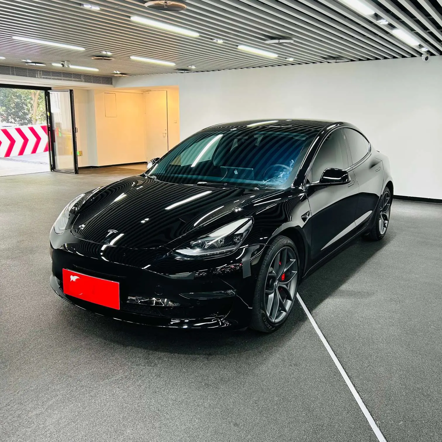 Tesla Model 3  из Китая