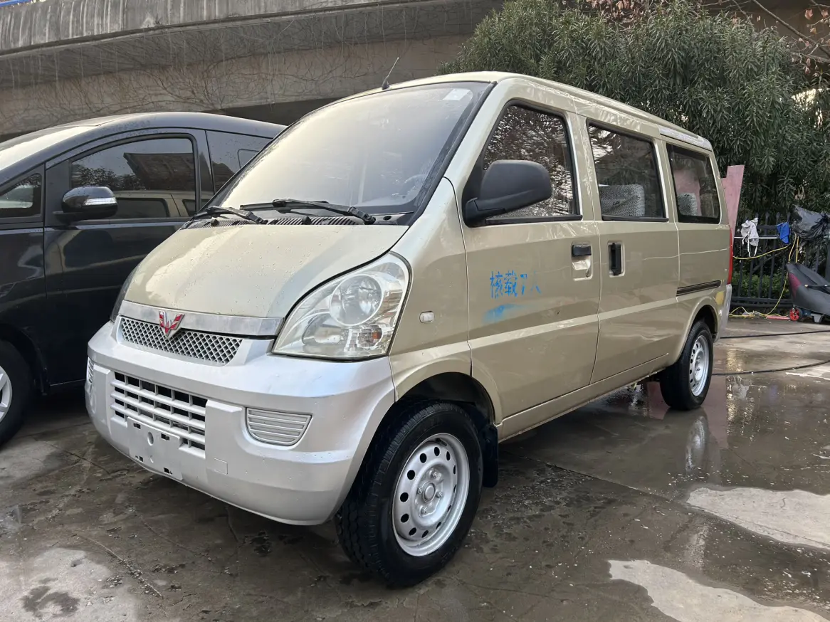 Wuling Rongguang  из Китая