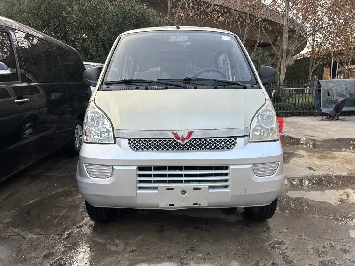 Wuling Rongguang  из Китая