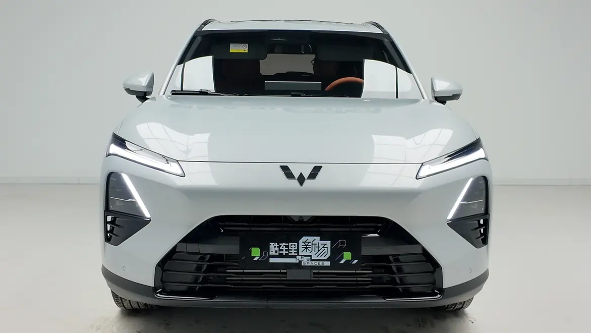 Wuling Starlight S PHEV  из Китая