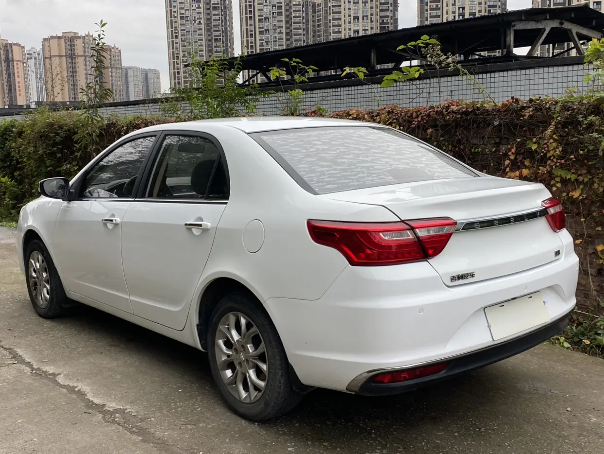 Geely Vision  из Китая