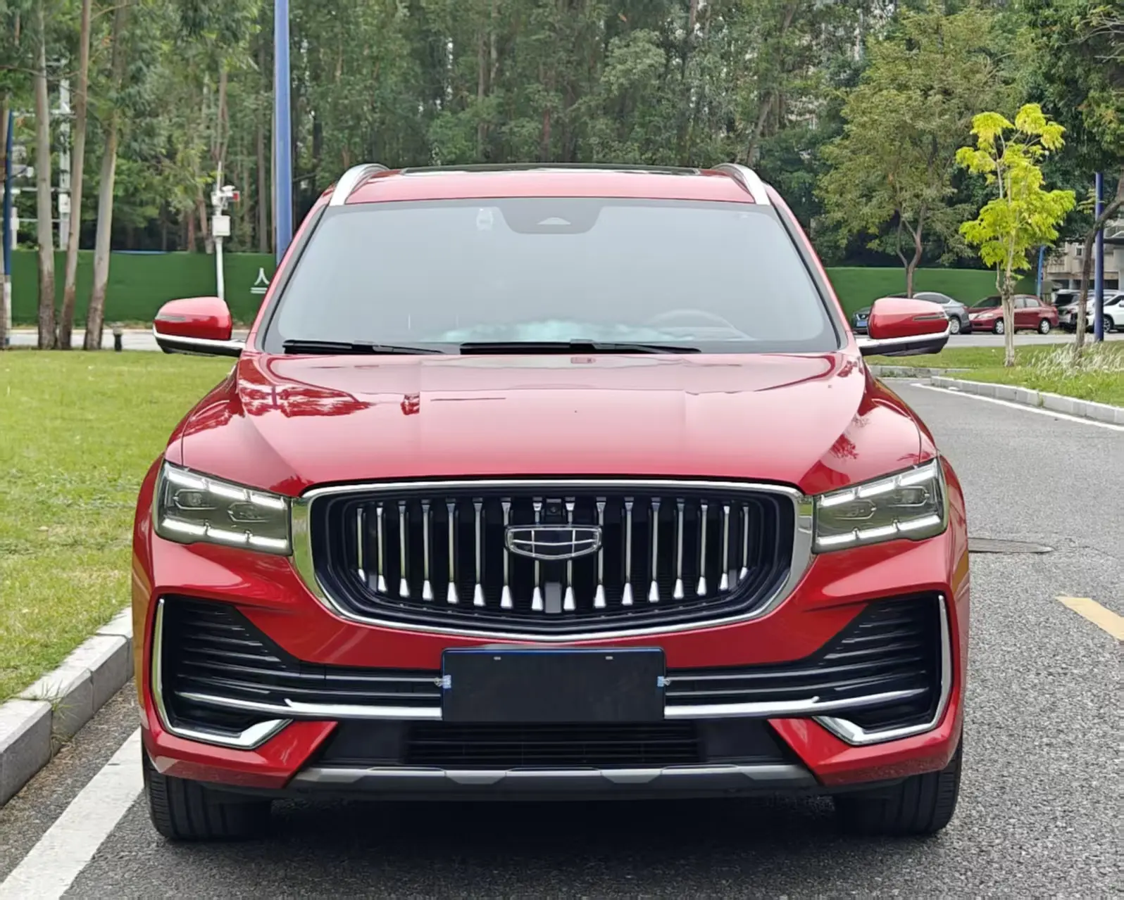 Geely Monjaro (Xingyue L)  из Китая