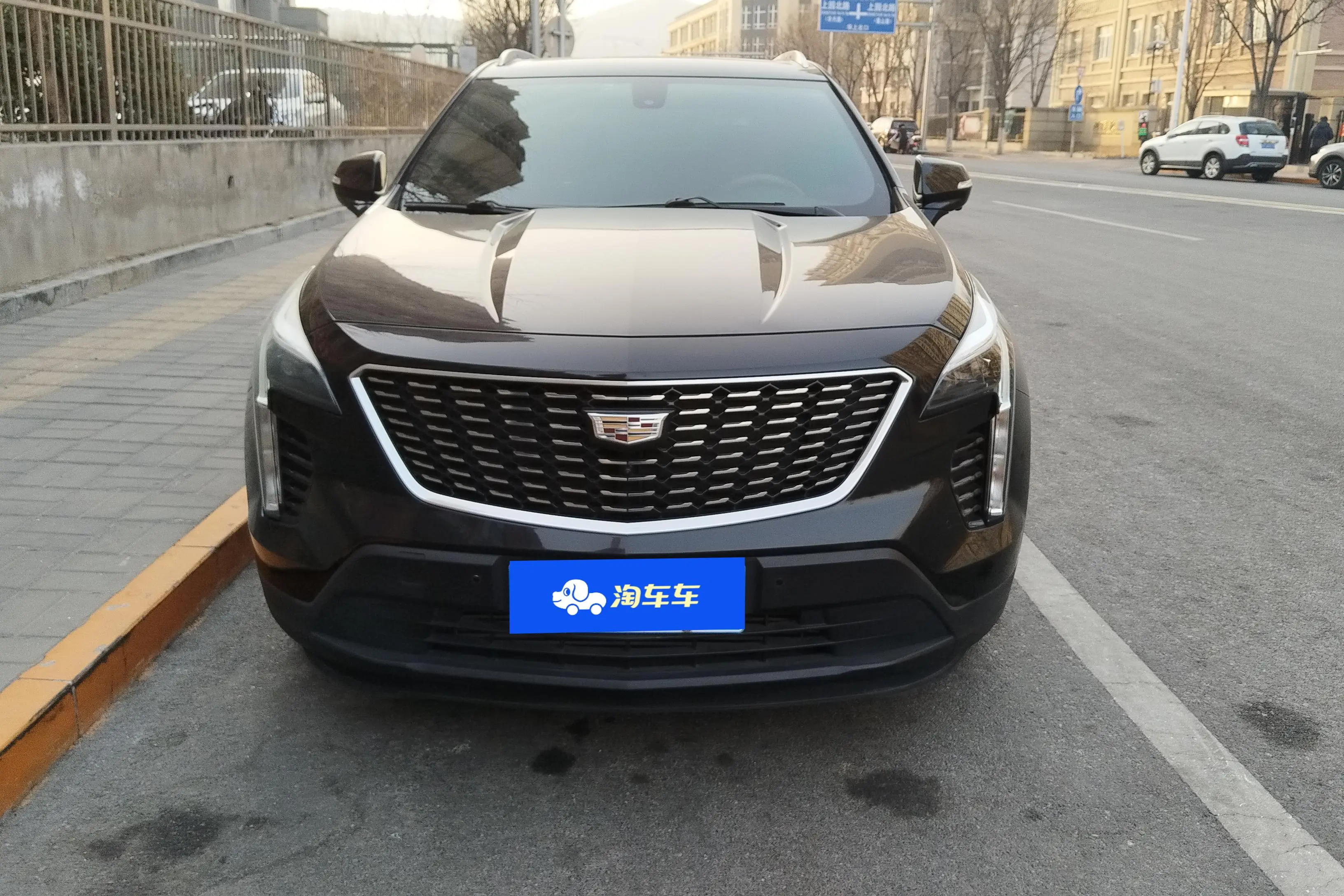 Cadillac XT4  из Китая