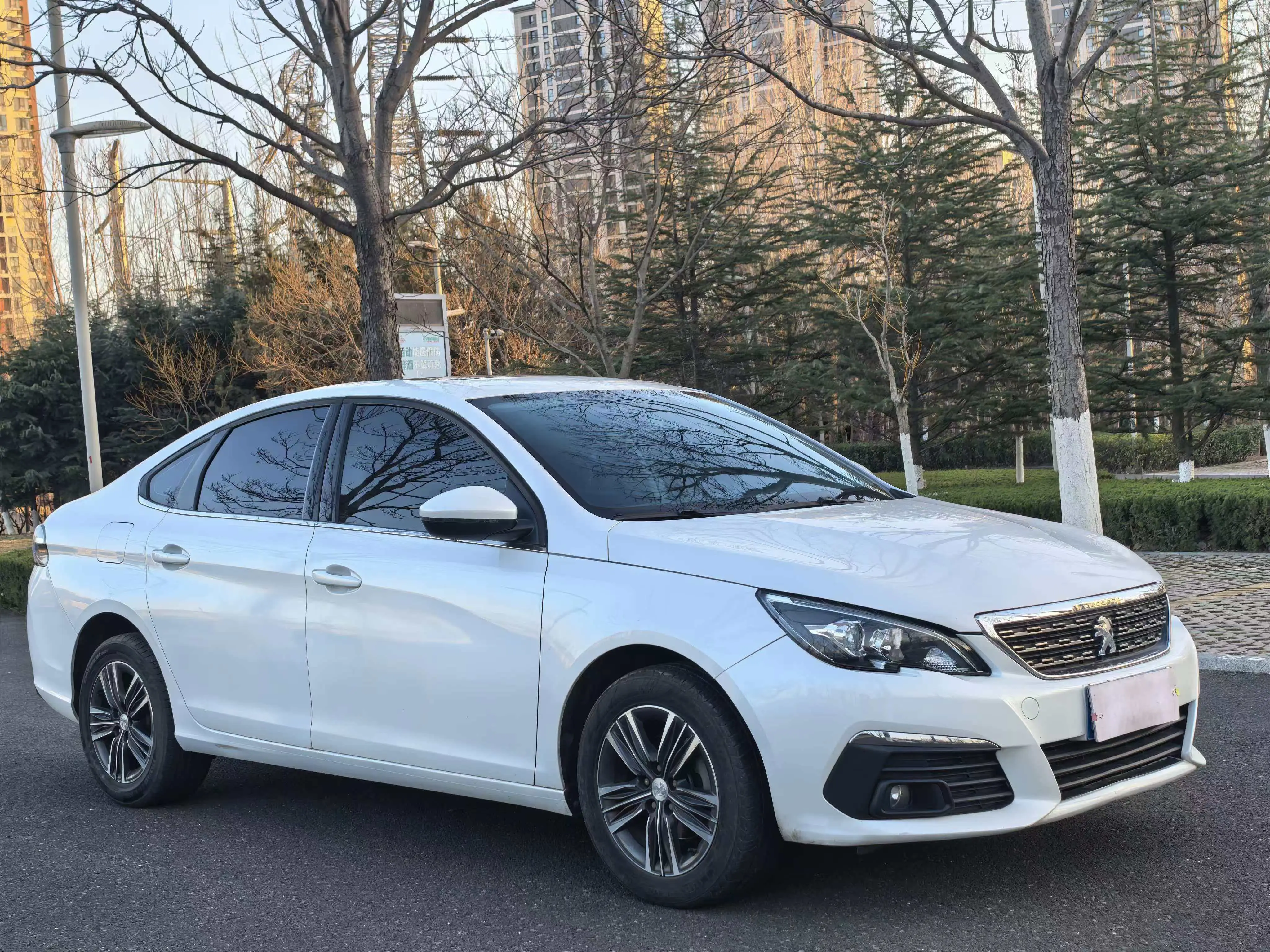 Peugeot 308  из Китая
