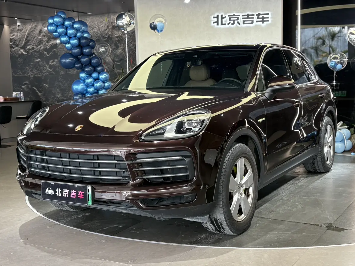 Porsche Cayenne E-Hybrid  из Китая