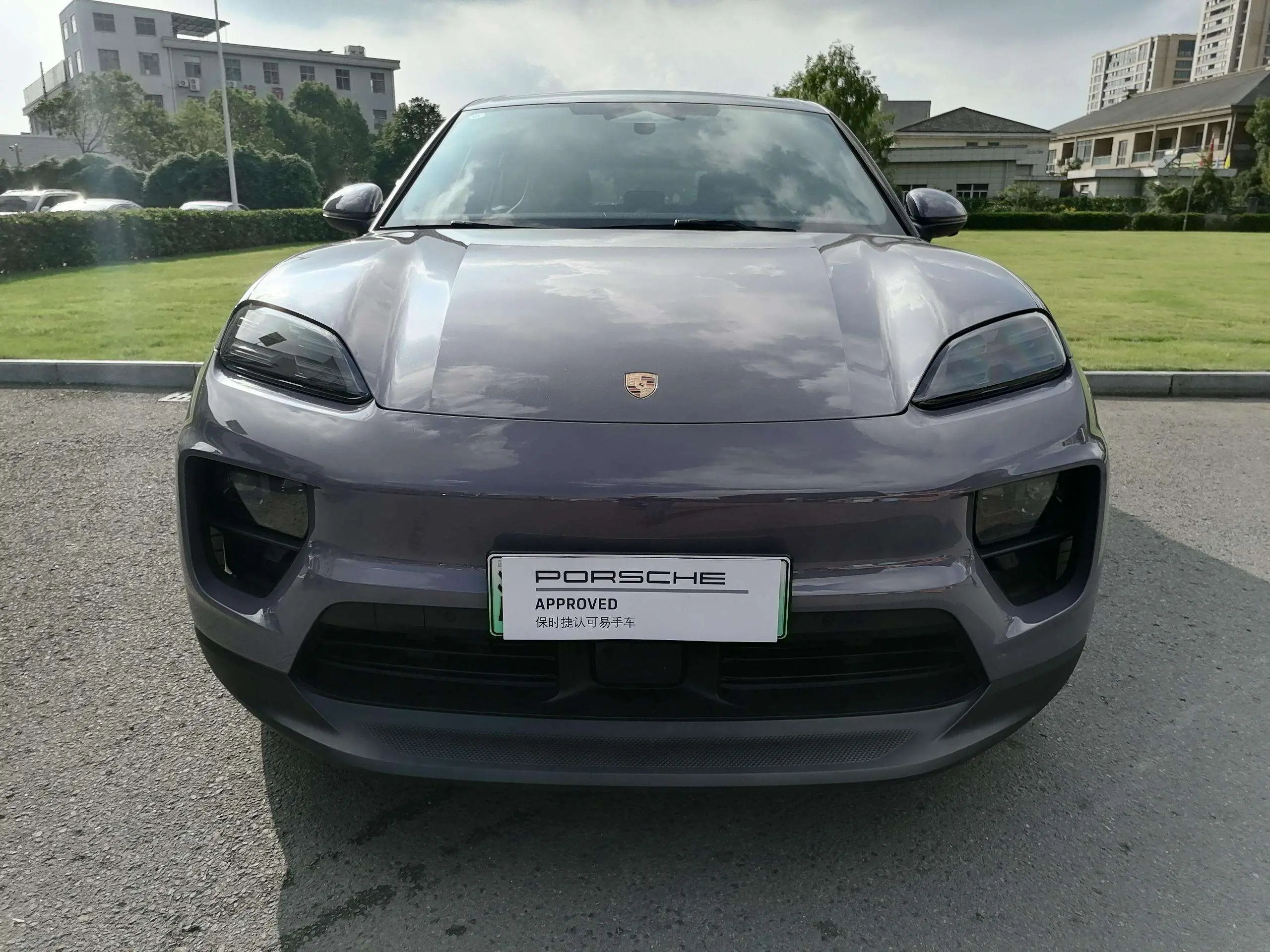 Porsche Macan EV  из Китая
