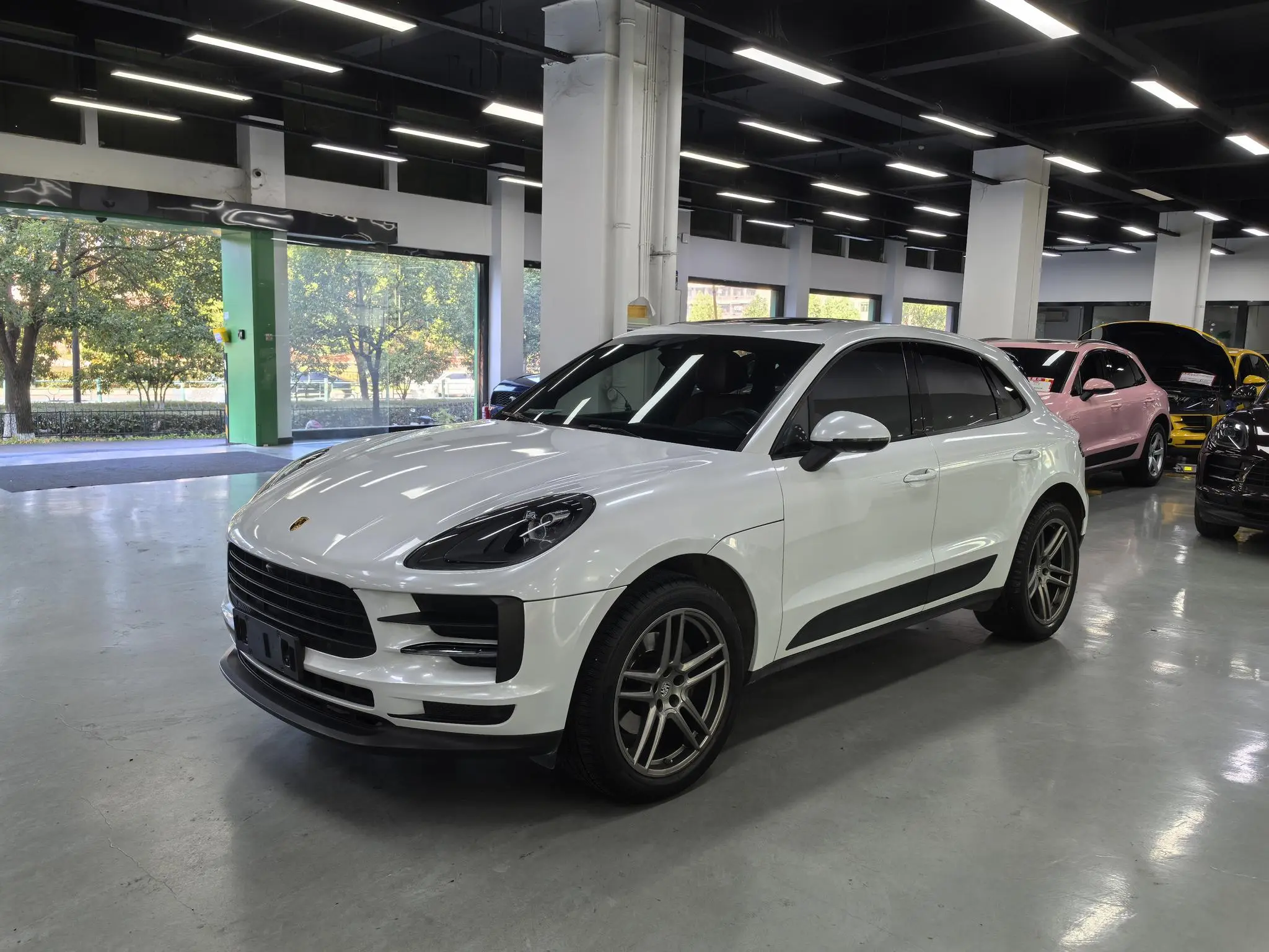 Porsche Macan  из Китая