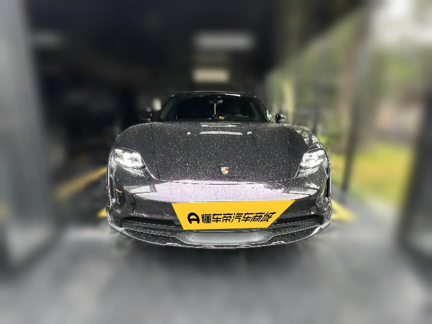 Porsche Taycan  из Китая