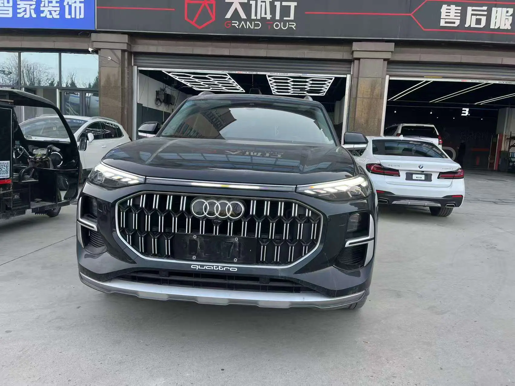 Audi Q6  из Китая
