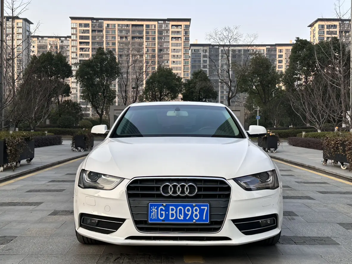 Audi A4L  из Китая