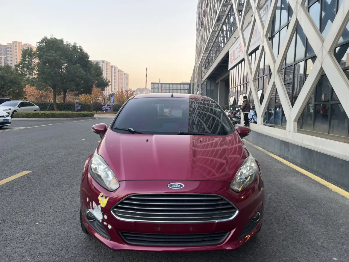 Ford Carnival  из Китая