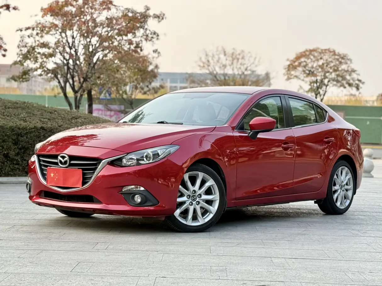 Mazda Axela (Mazda3)  из Китая