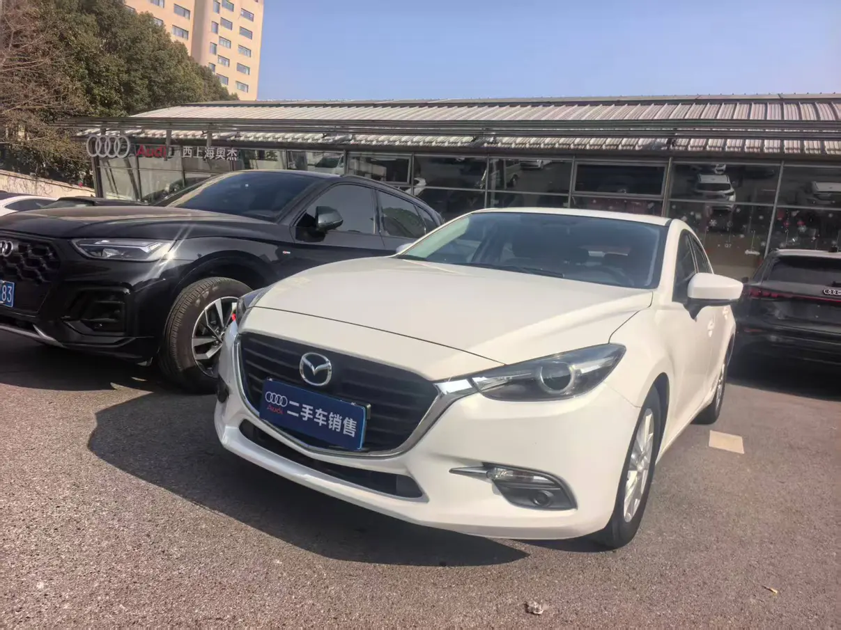 Mazda Axela (Mazda3)  из Китая