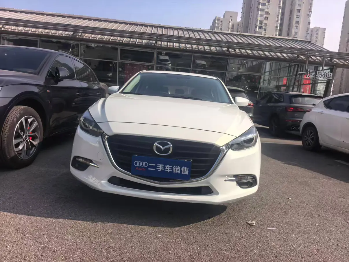 Mazda Axela (Mazda3)  из Китая