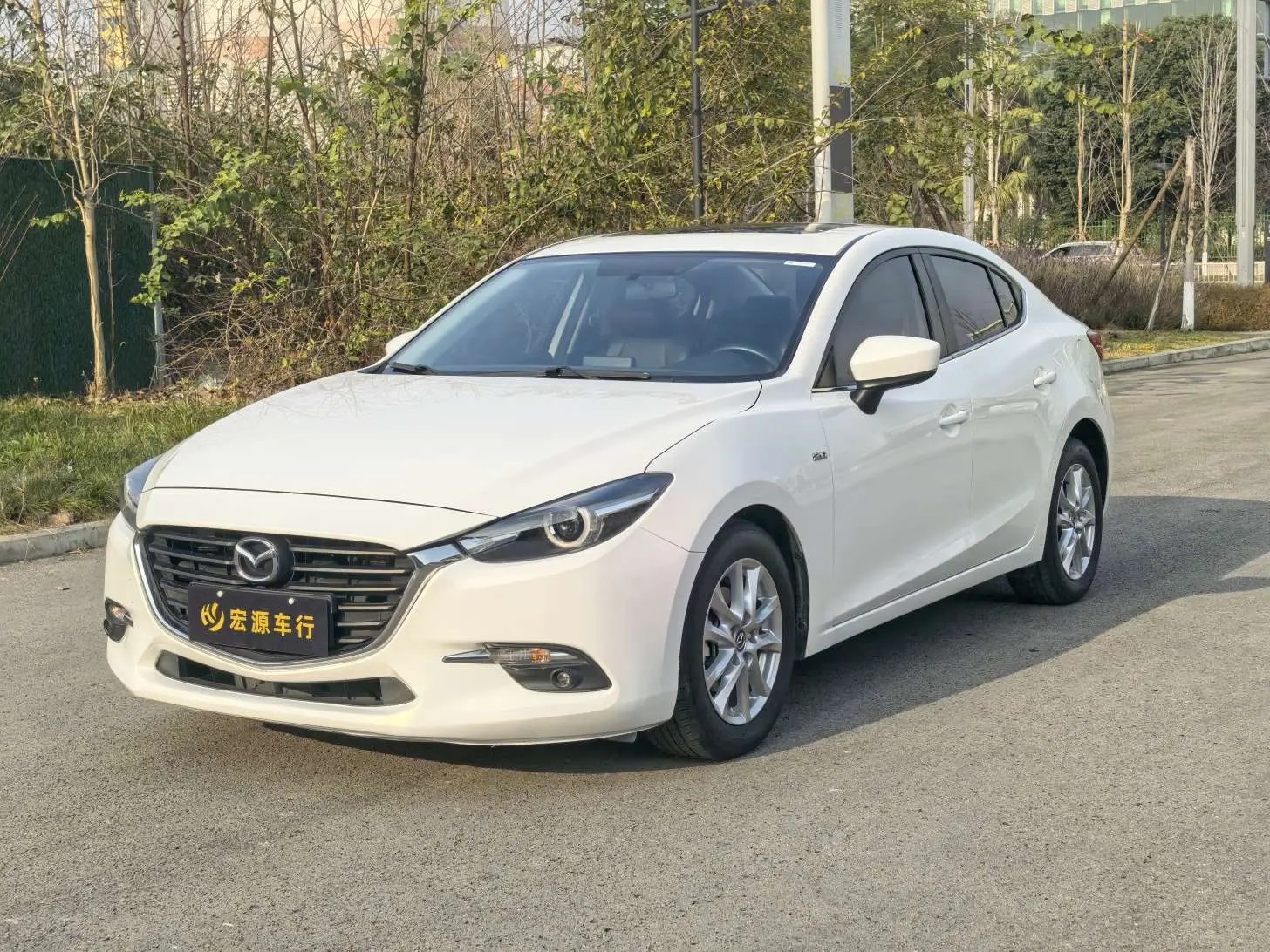 Mazda Axela (Mazda3)  из Китая
