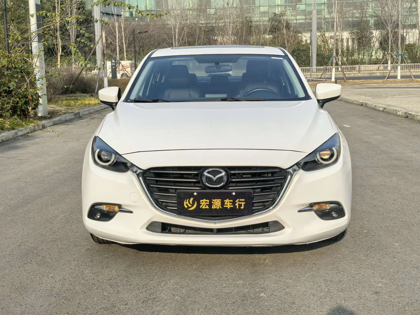 Mazda Axela (Mazda3)  из Китая