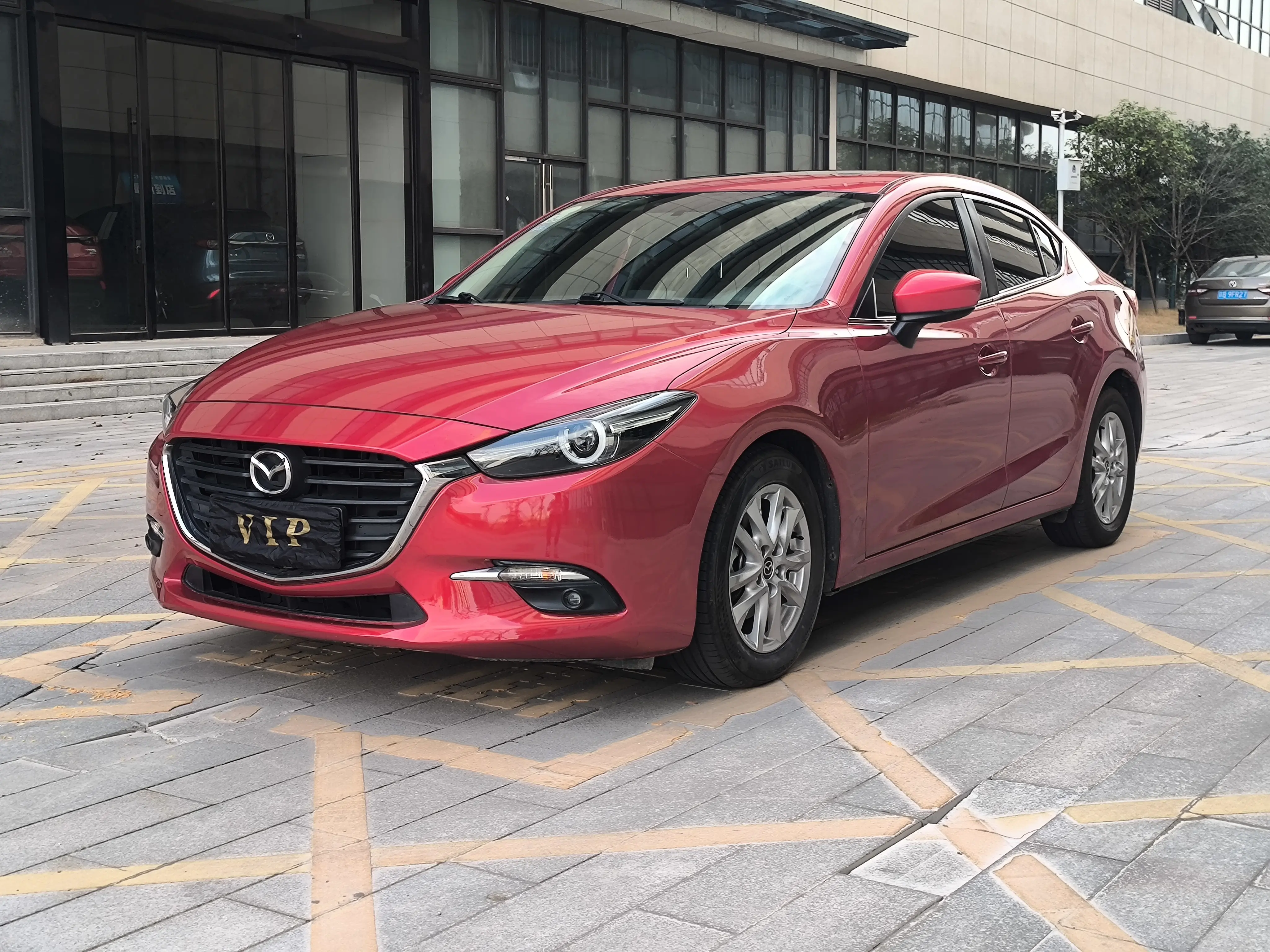 Mazda Axela (Mazda3)  из Китая