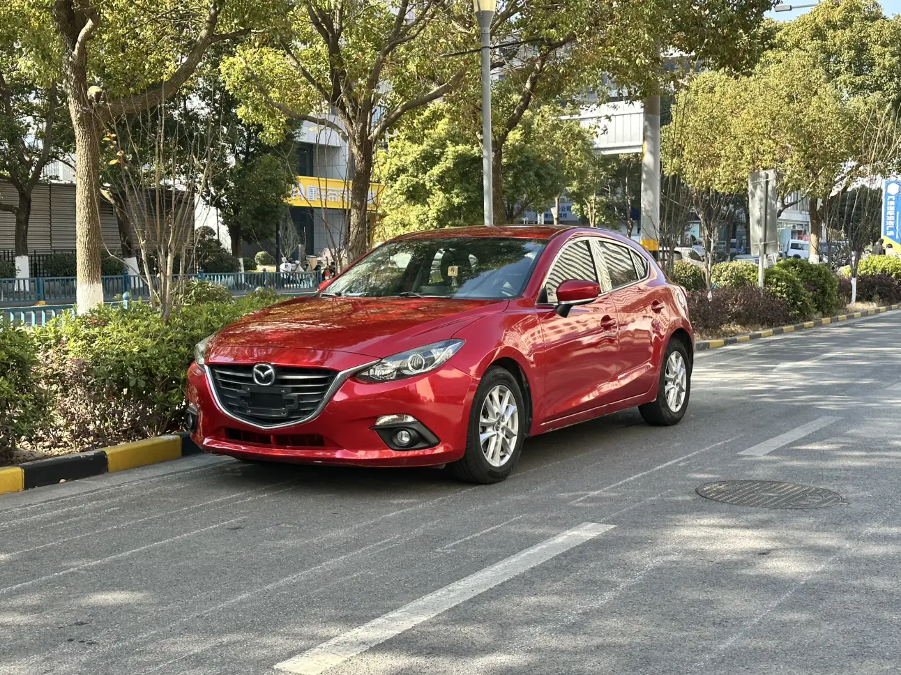Mazda Axela (Mazda3)  из Китая