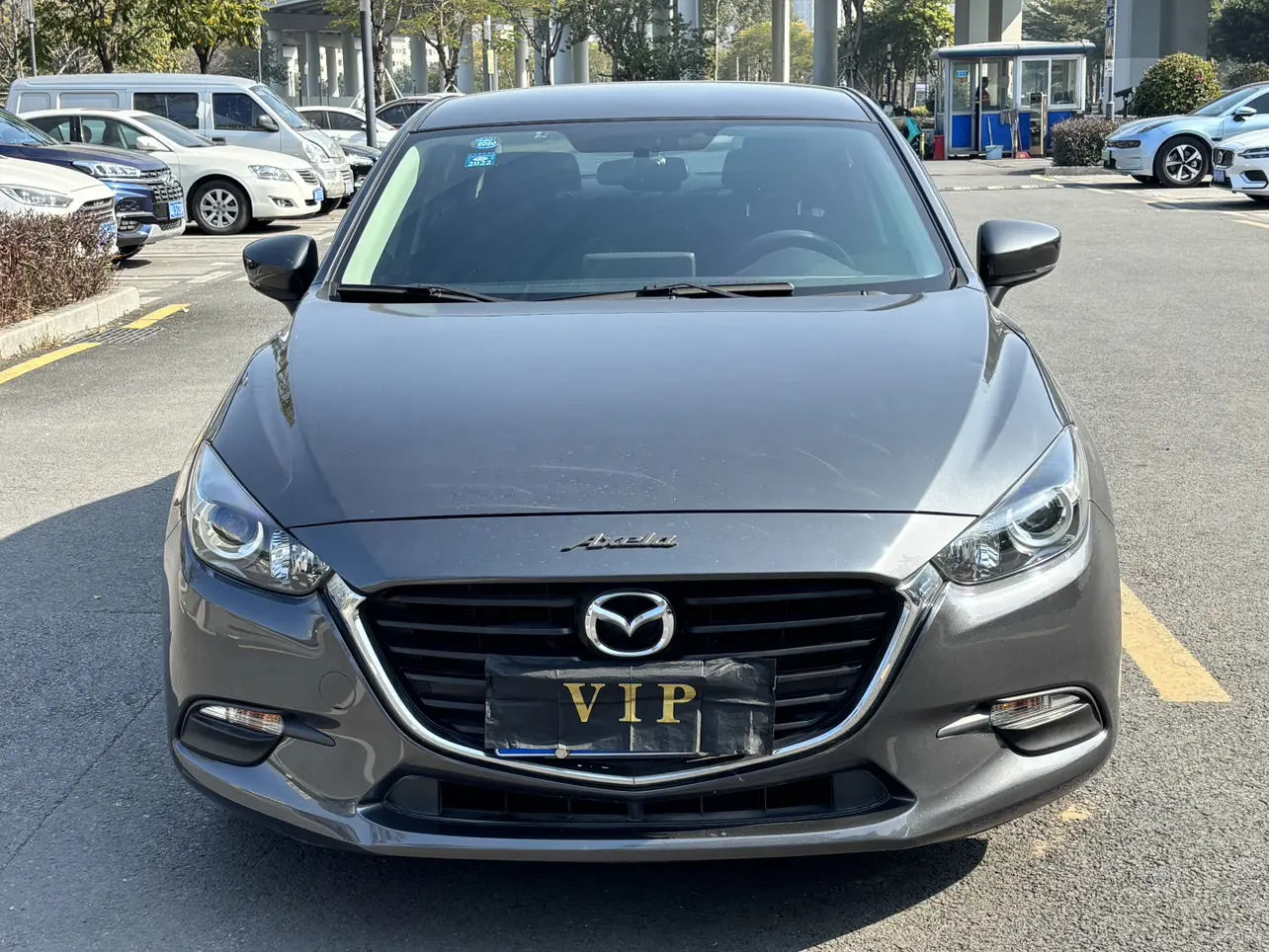 Mazda Axela (Mazda3)  из Китая