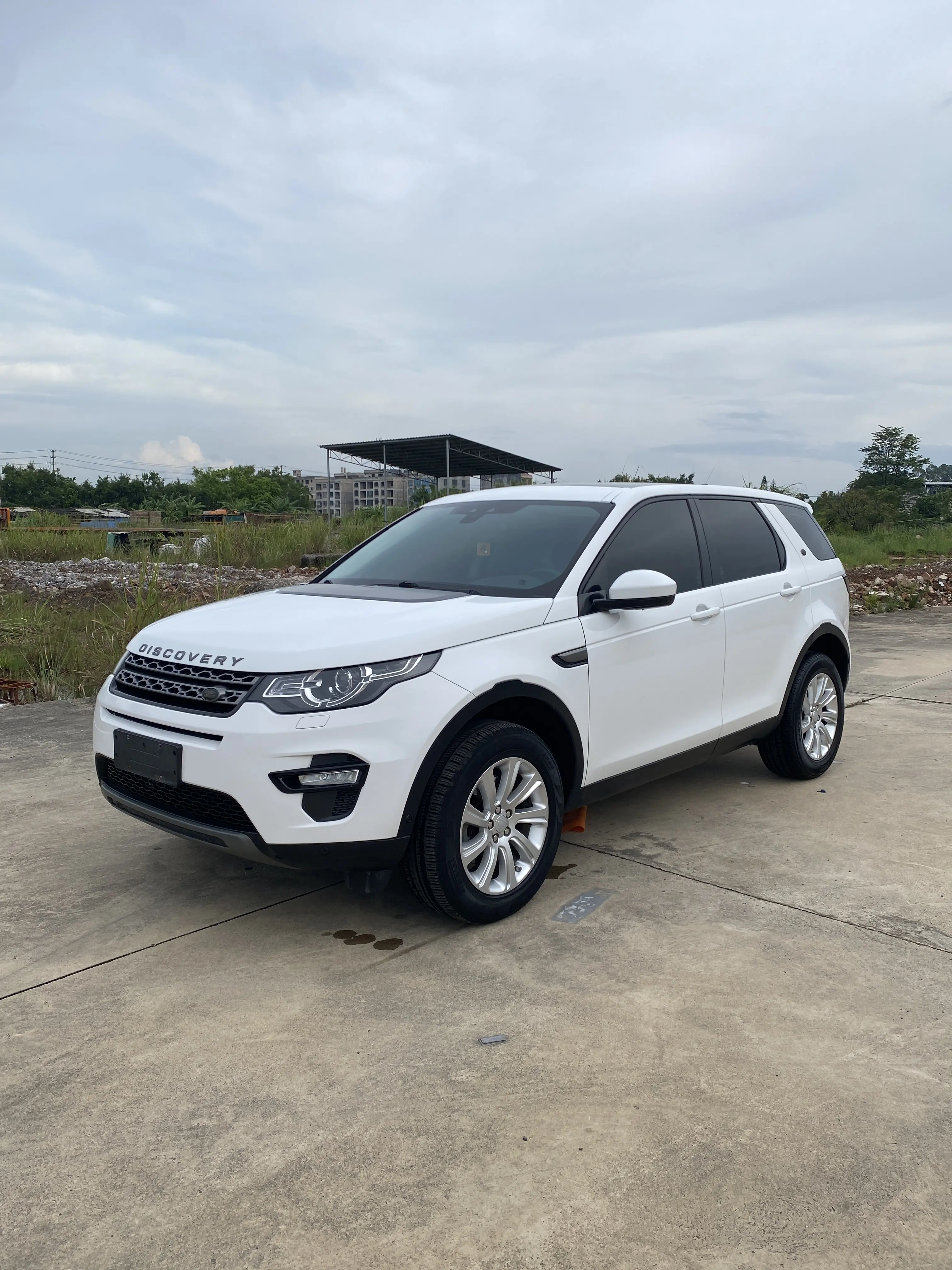 Land Rover Discover the magic
