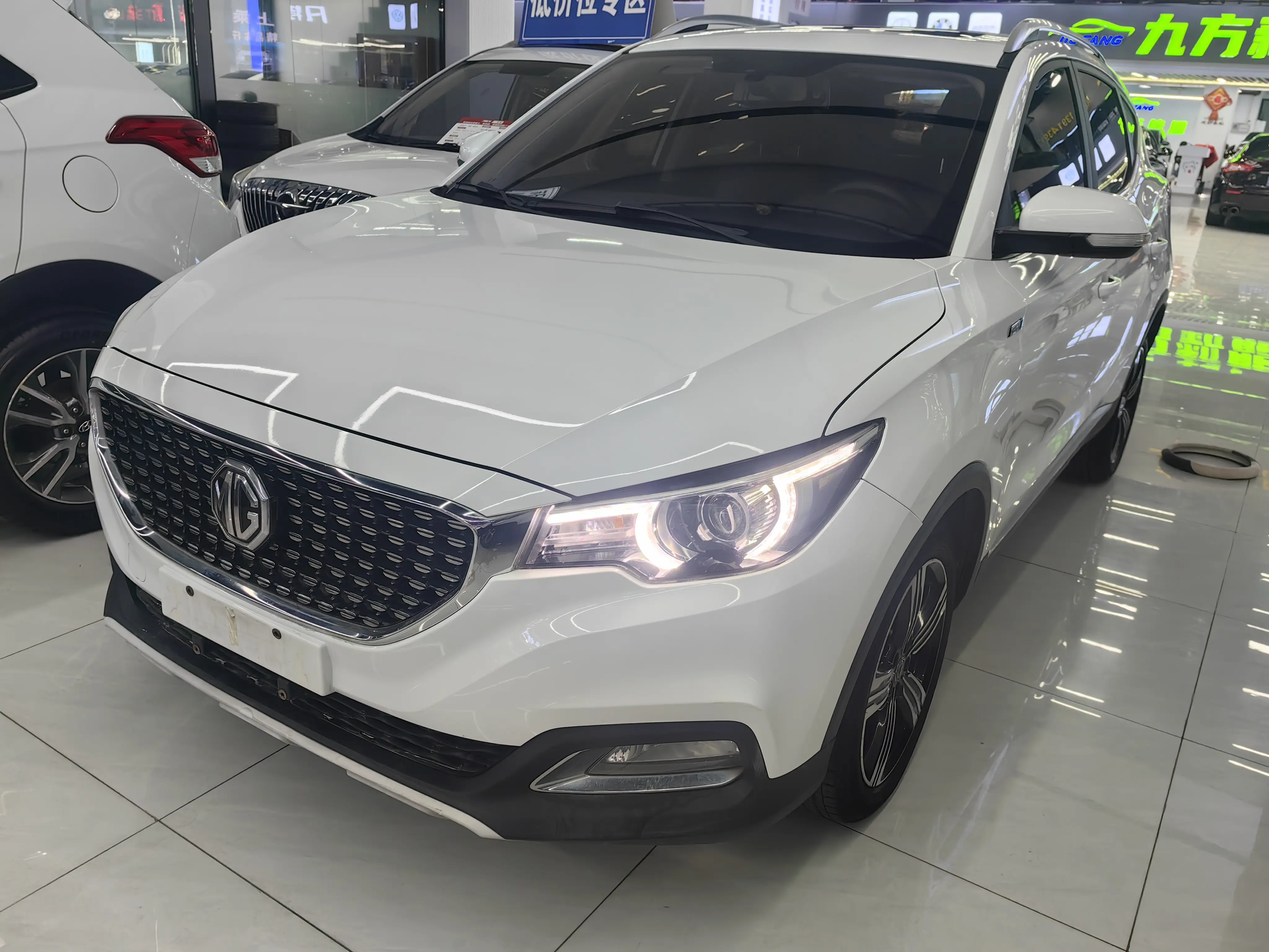 MG ZS  из Китая