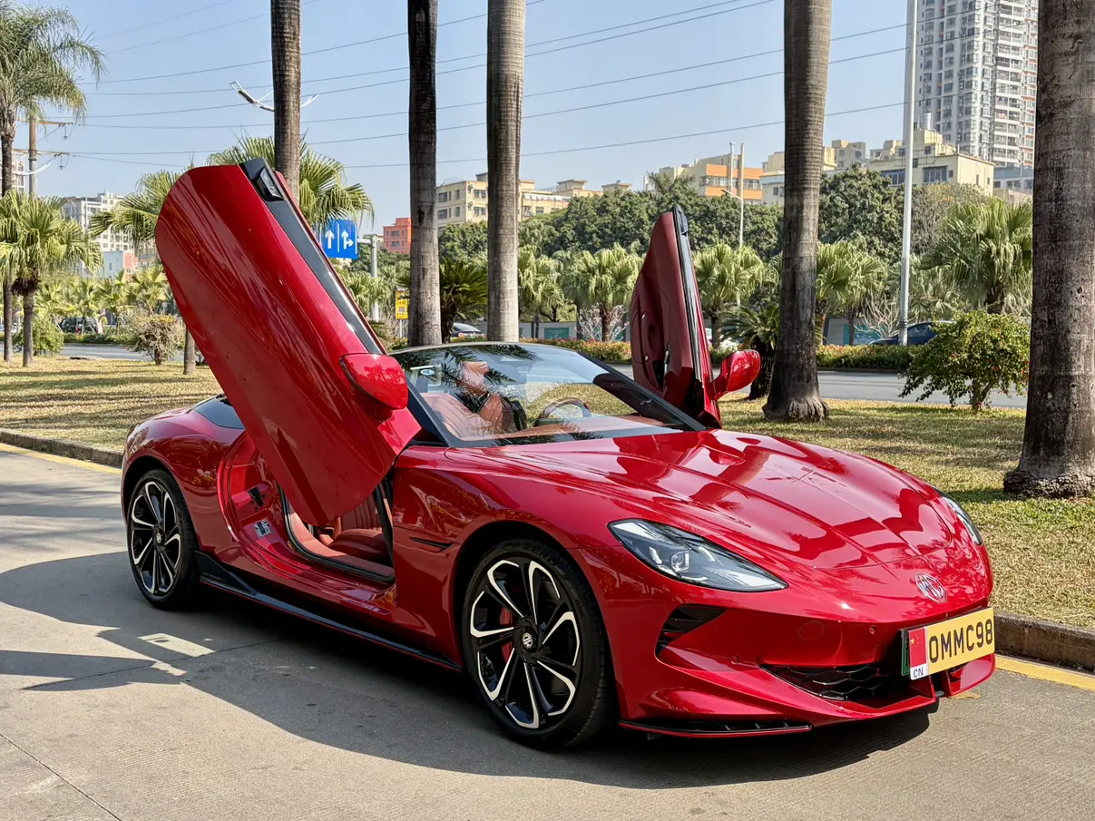 MG Cyberster  из Китая