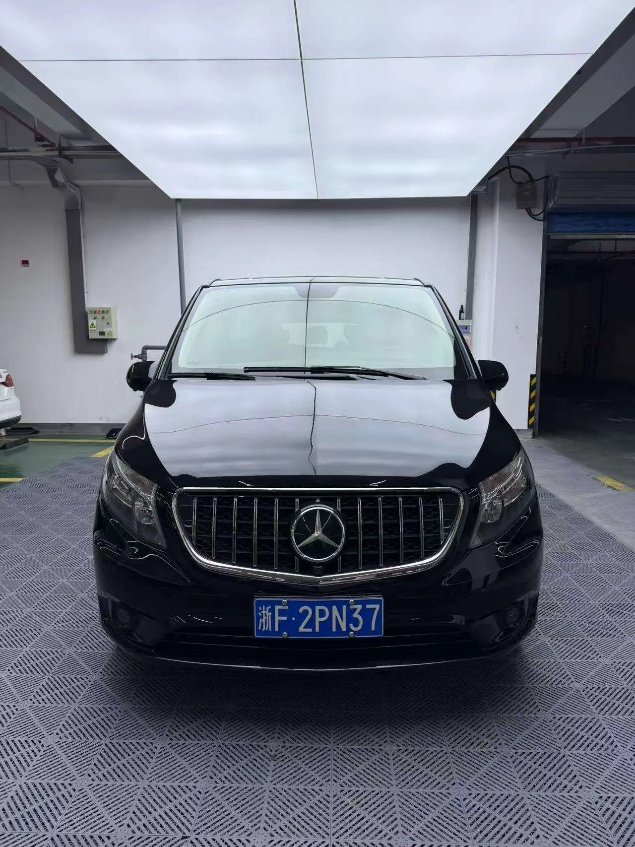 Mercedes-Benz Vito  из Китая