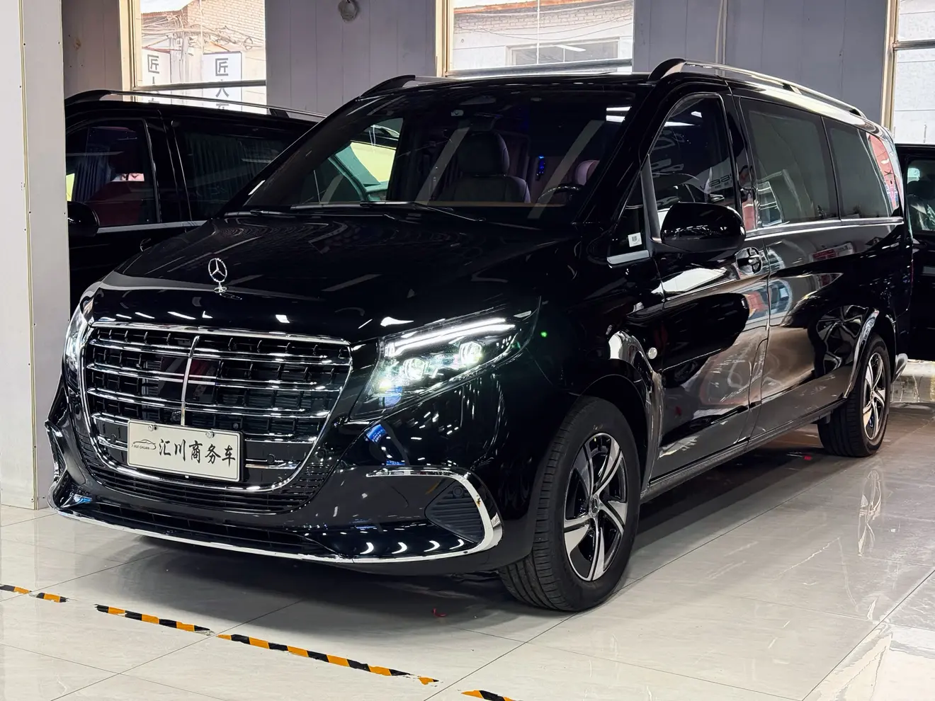 Mercedes-Benz Vito  из Китая