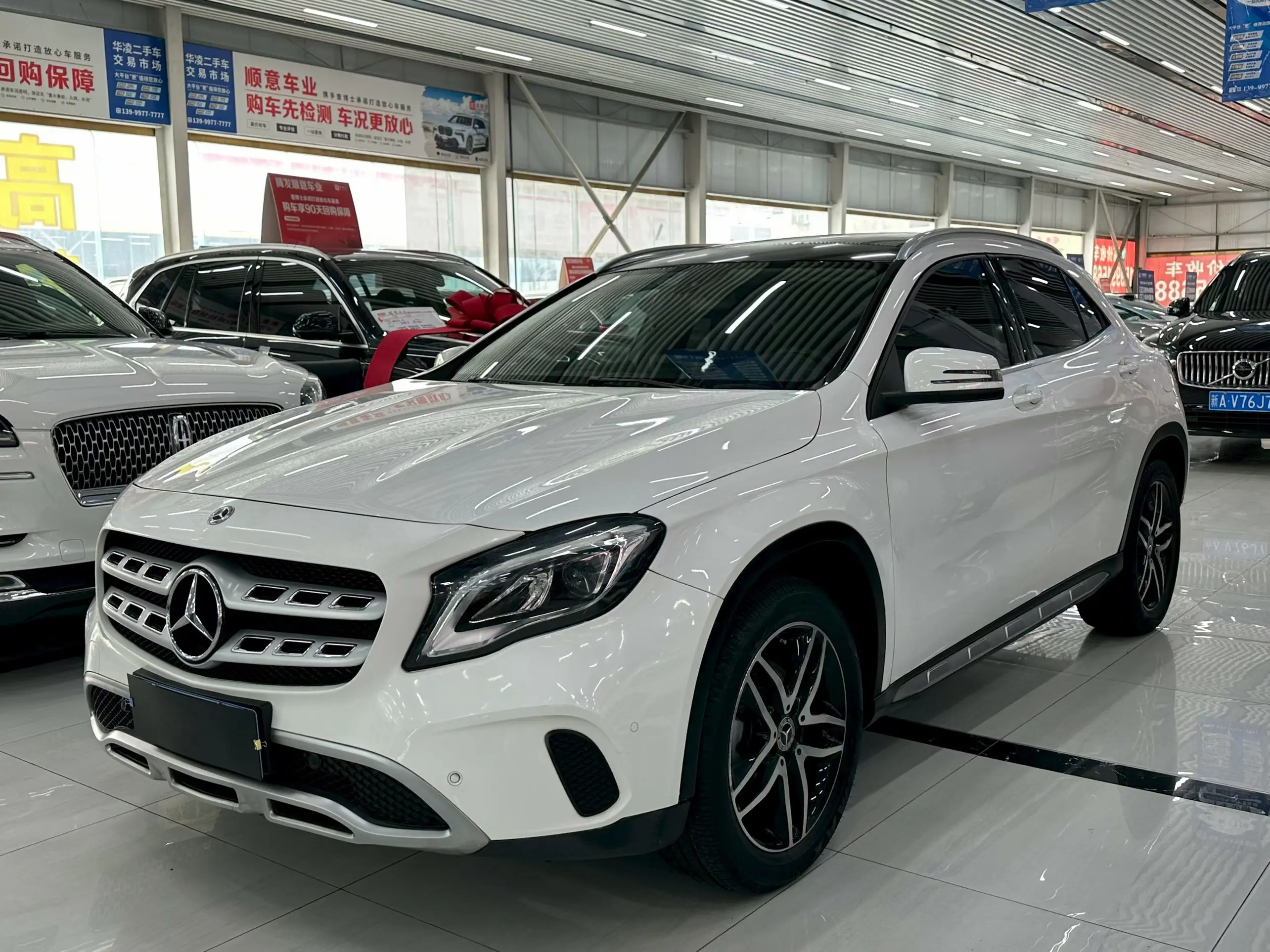 Mercedes-Benz GLA  из Китая
