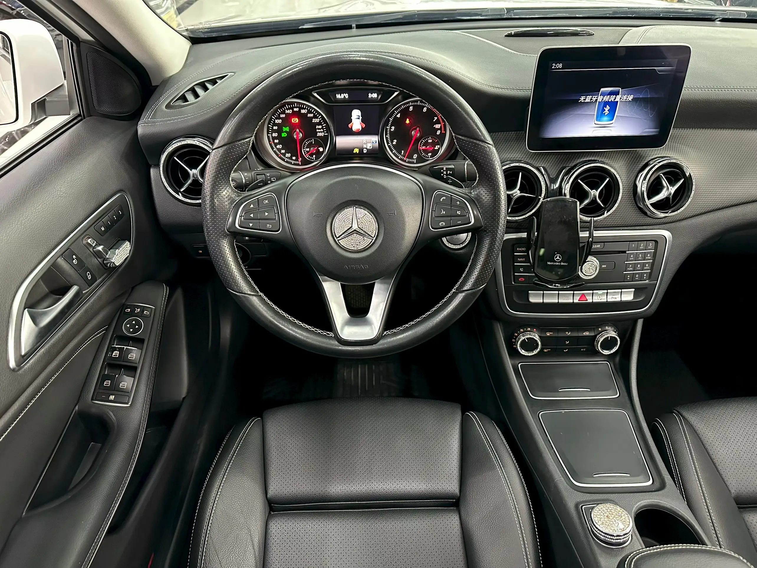 Mercedes-Benz GLA  из Китая