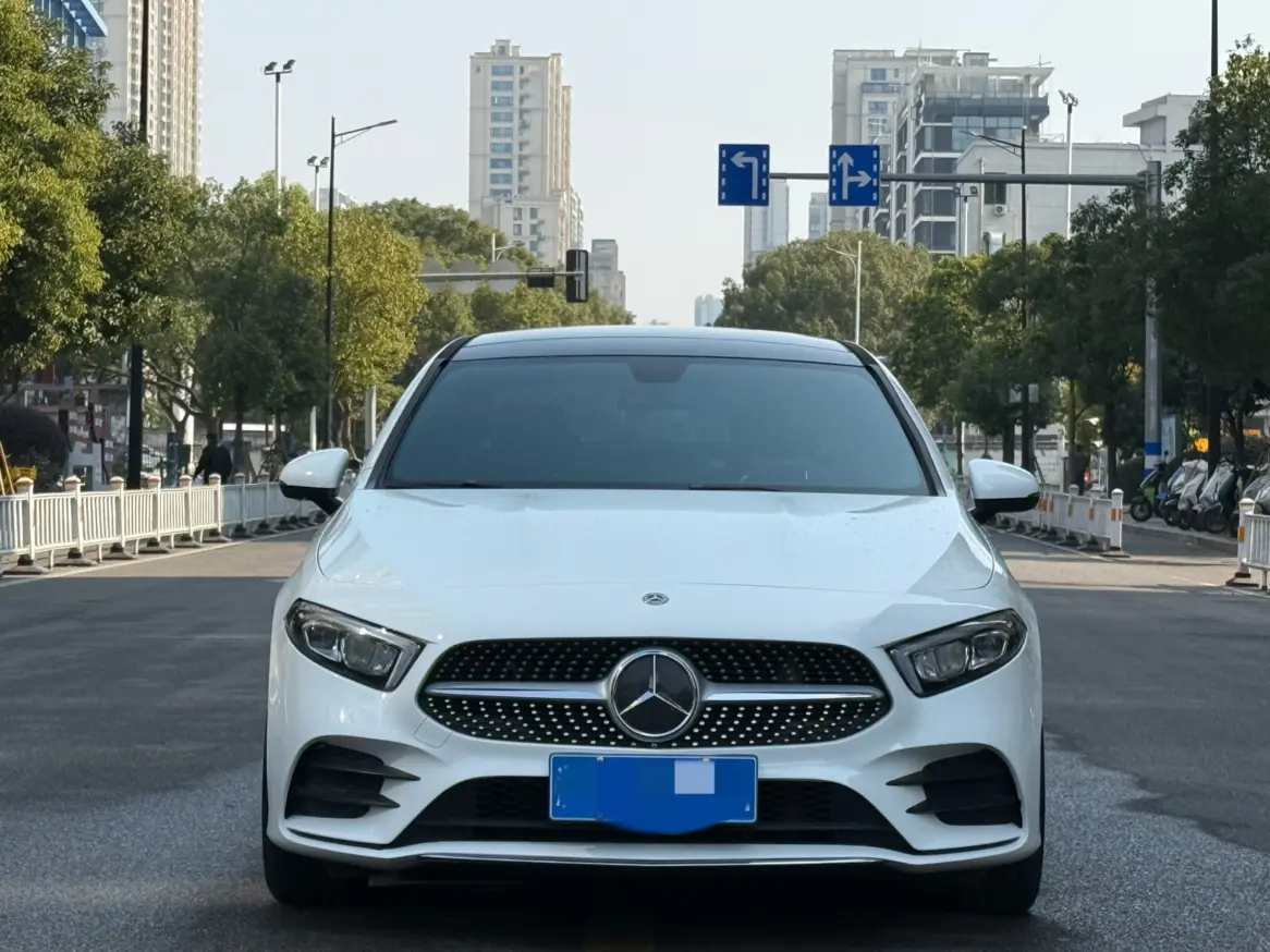 Mercedes-Benz Mercedes Benz A Class  из Китая