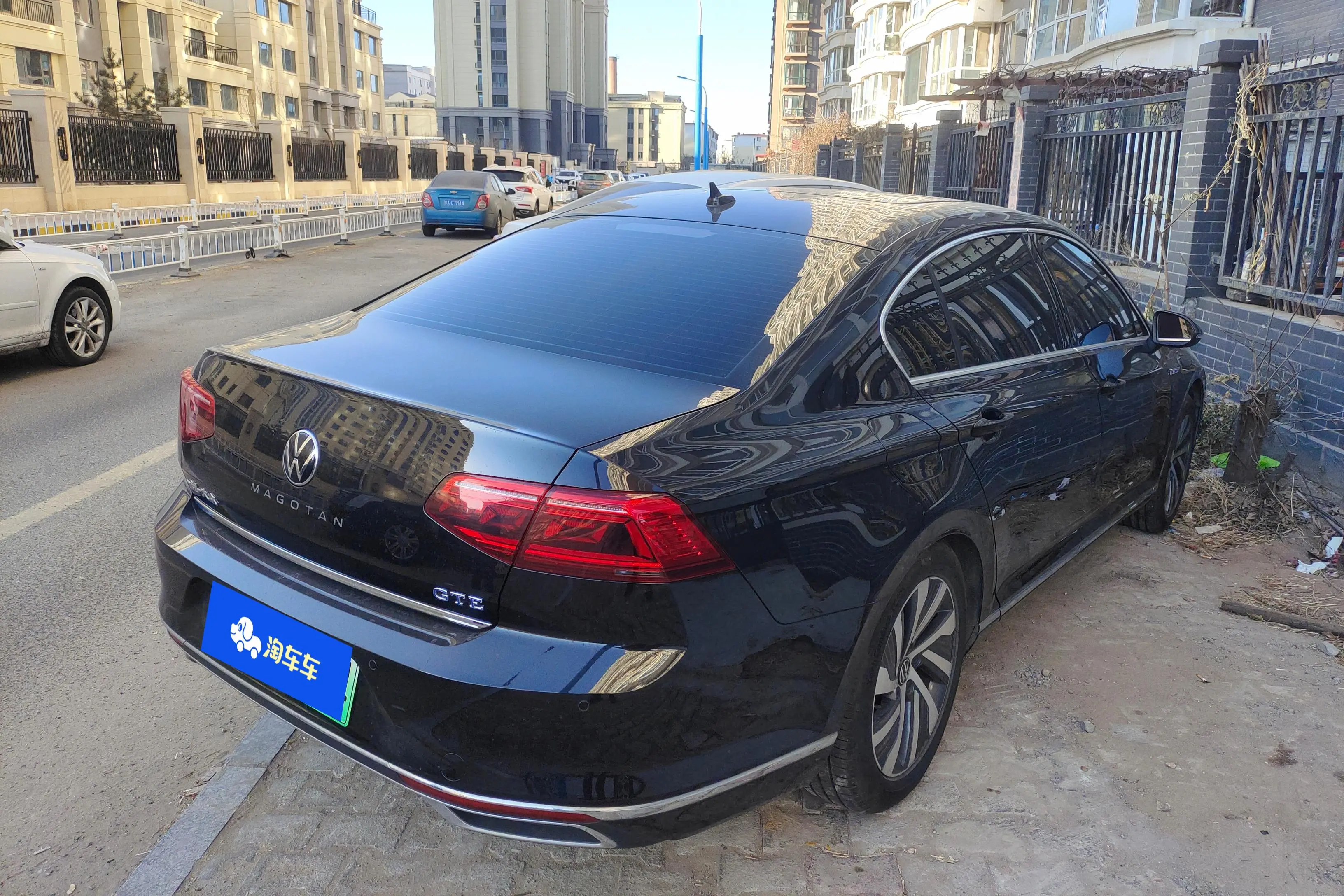 Volkswagen Magotan PHEV  из Китая