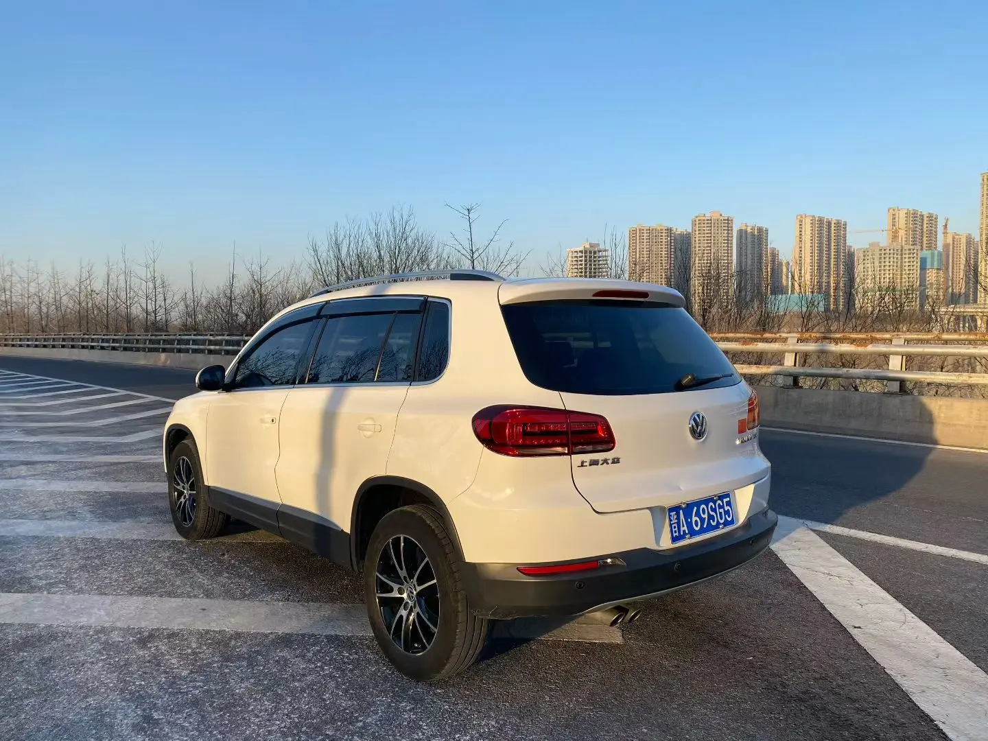 Volkswagen Tiguan  из Китая