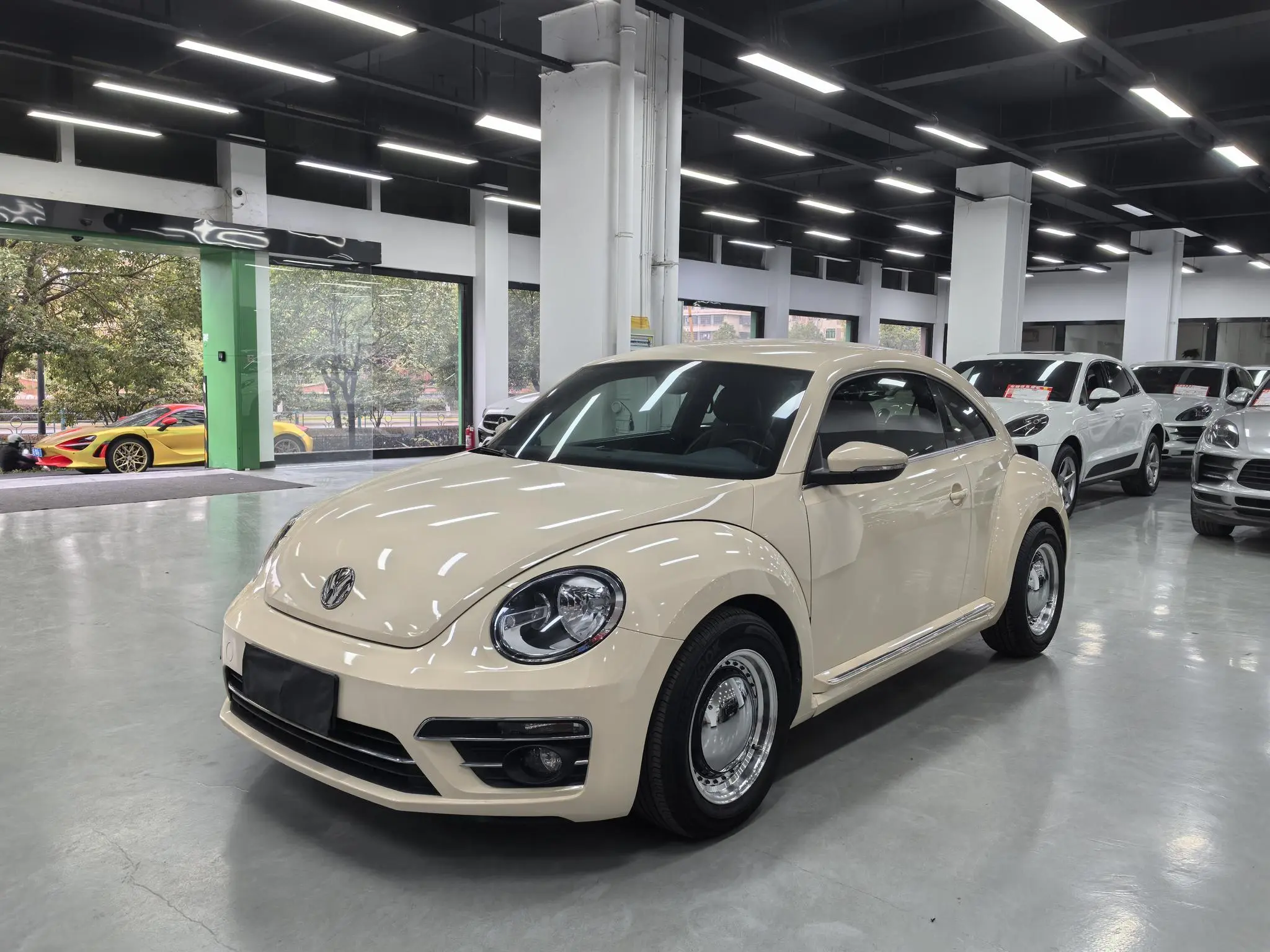Volkswagen Beetle  из Китая