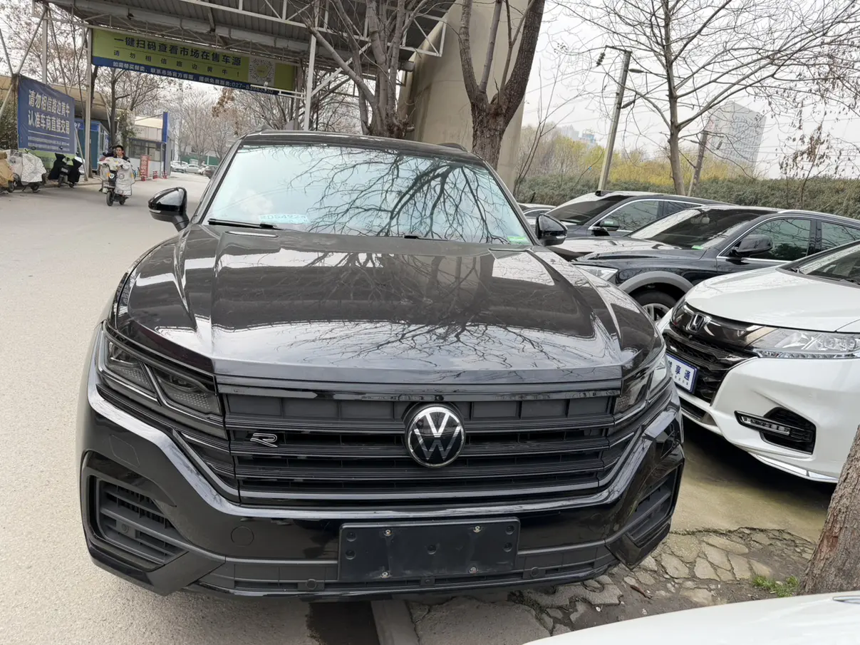 Volkswagen Touareg  из Китая